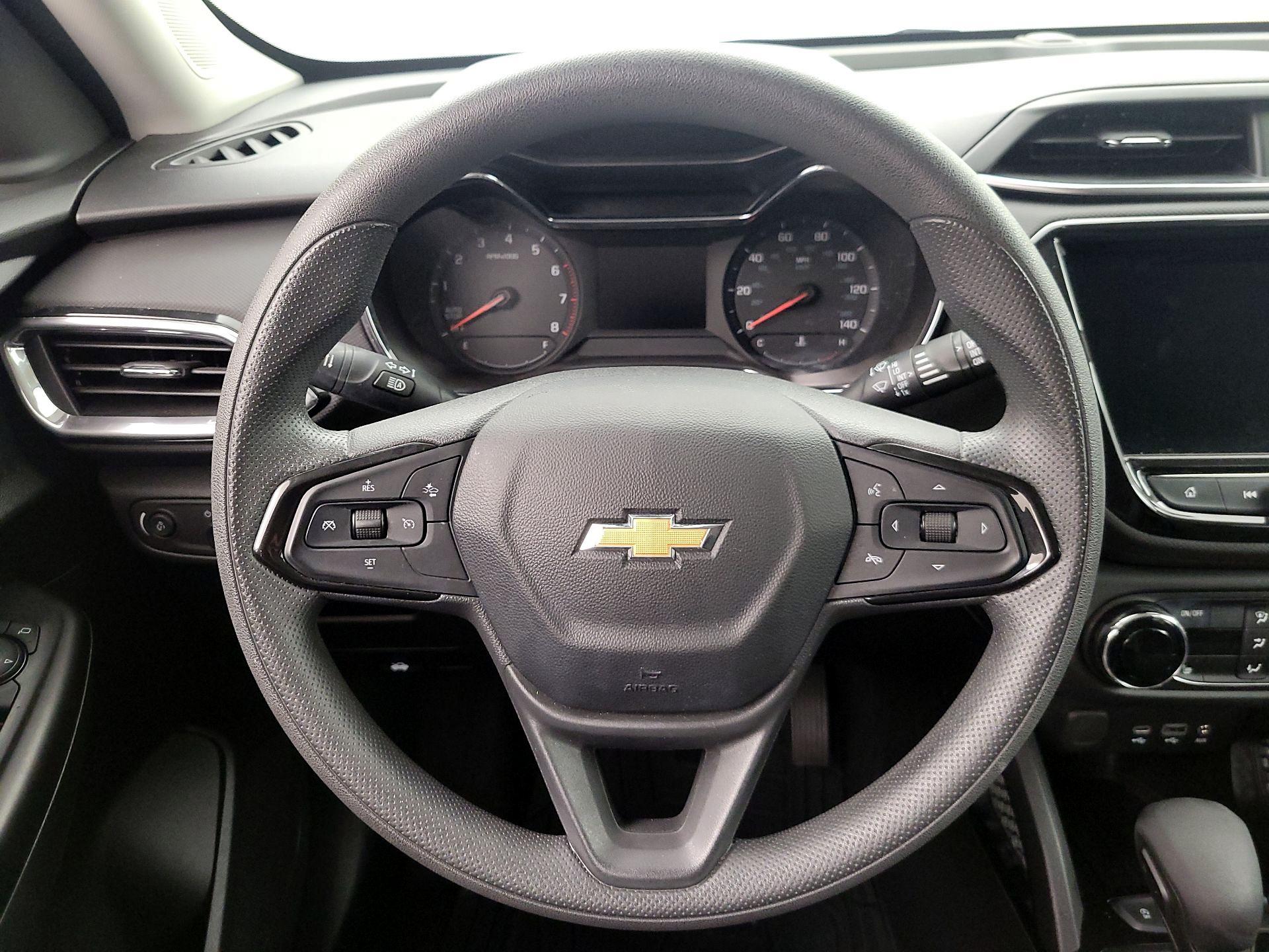Thumbnail: 2023 Chevrolet TrailBlazer - 10