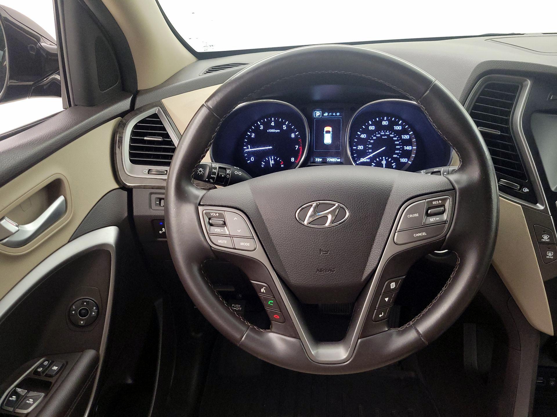 Thumbnail: 2017 Hyundai Santa Fe - 10