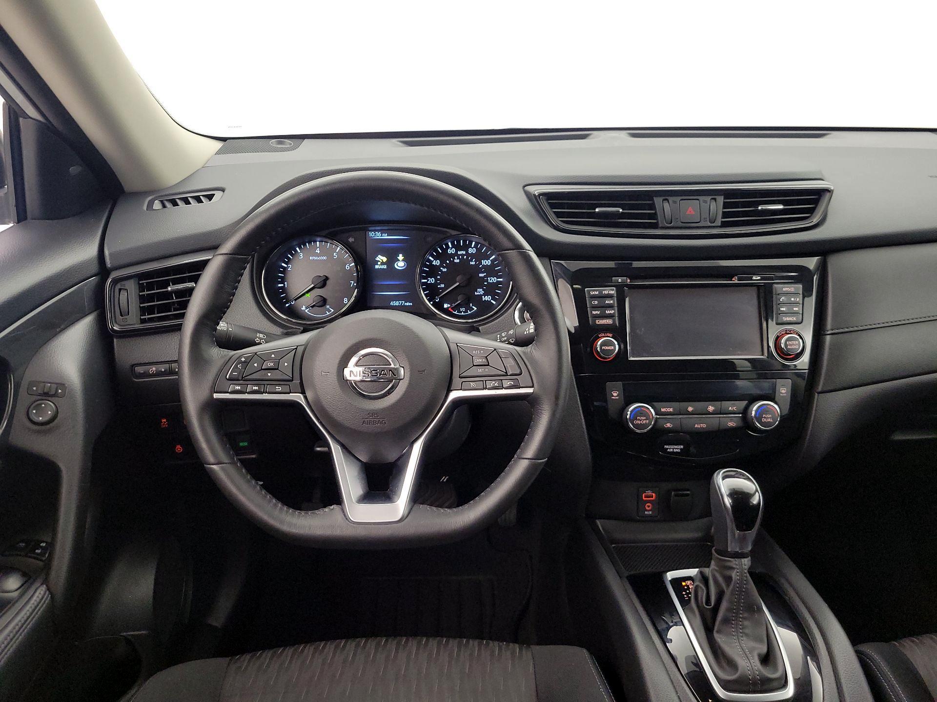 Thumbnail: 2017 Nissan Rogue - 10