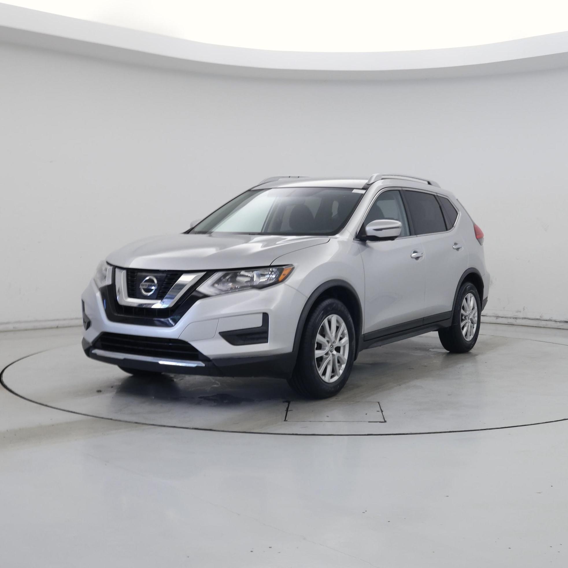 Thumbnail: 2017 Nissan Rogue - 4