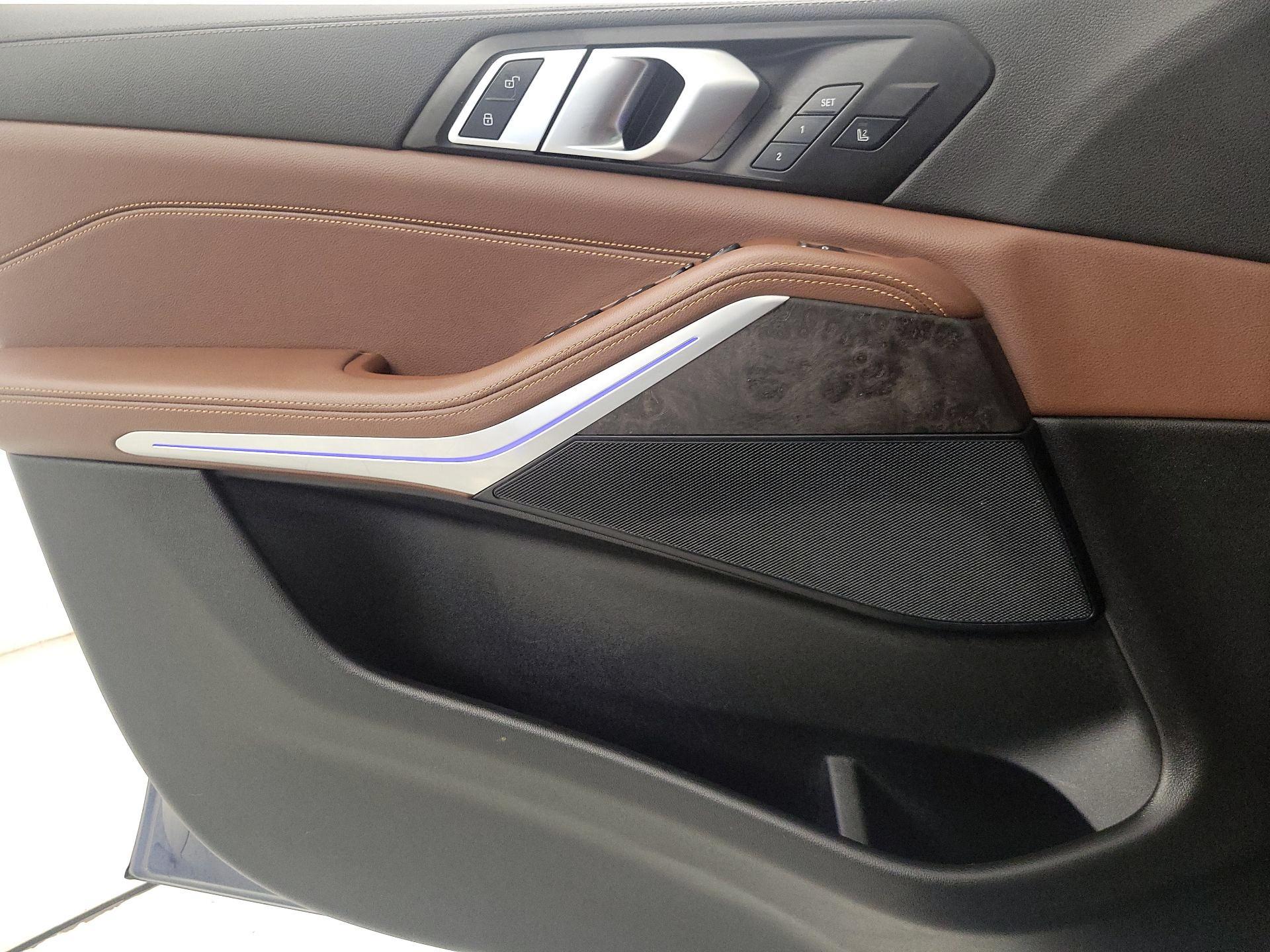 Thumbnail: 2022 BMW X5 - 12