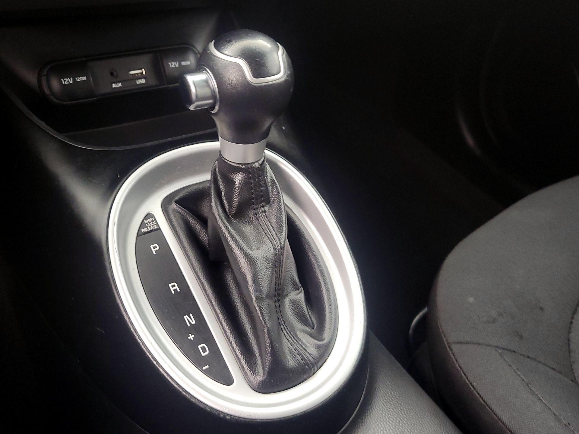 Thumbnail: 2015 Kia Soul - 16