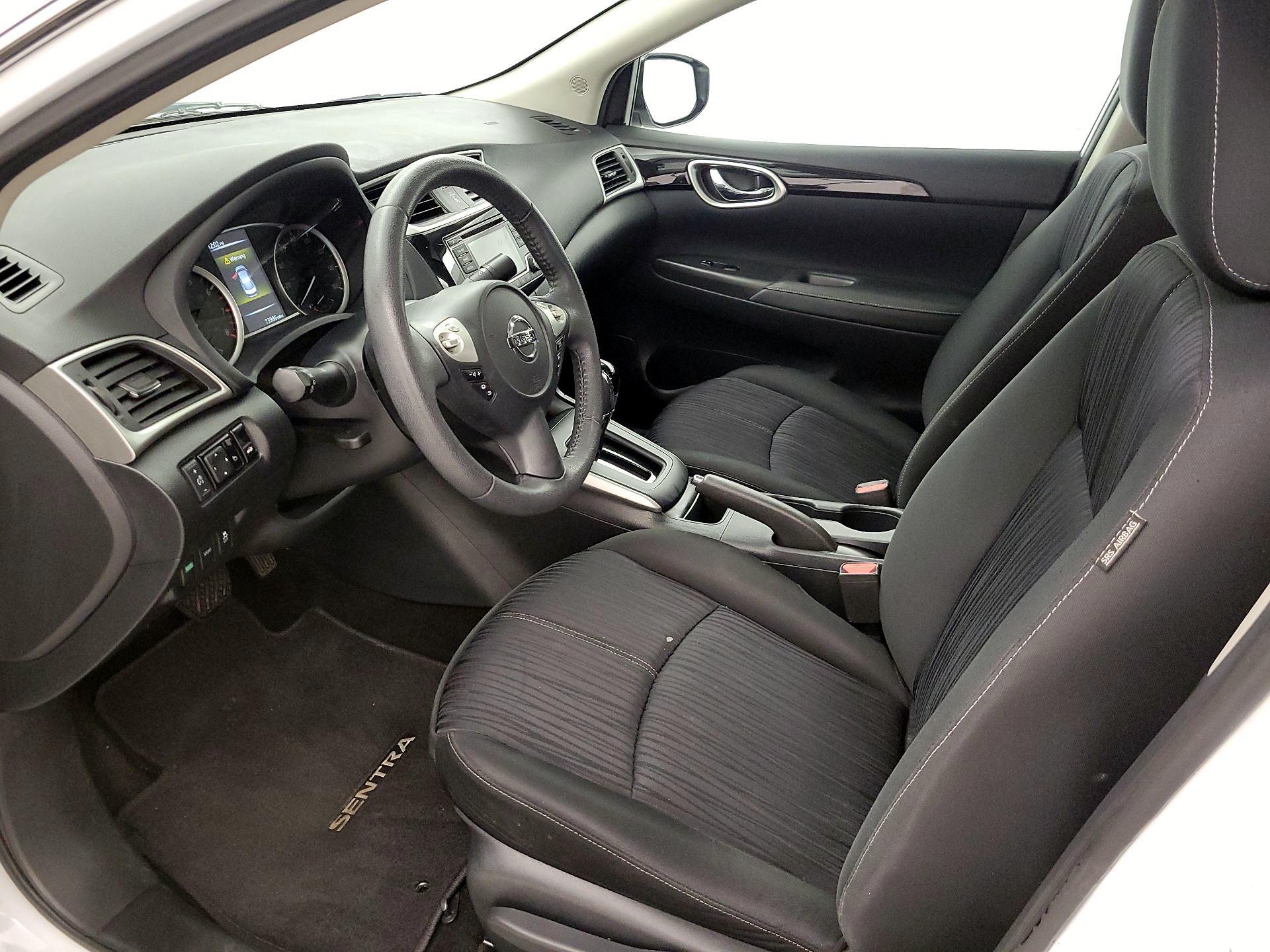 Thumbnail: 2017 Nissan Sentra - 11