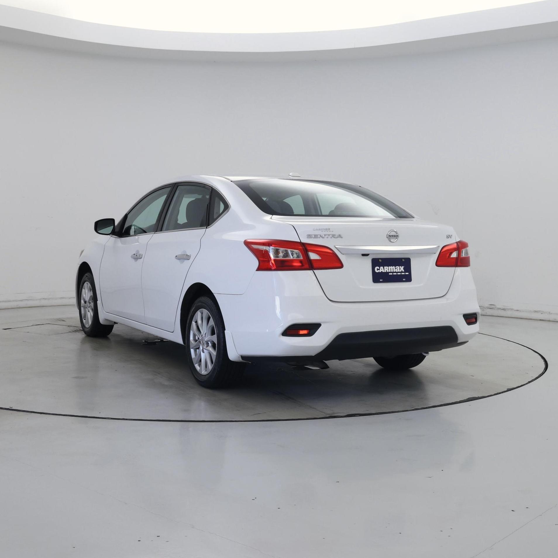 Thumbnail: 2017 Nissan Sentra - 2