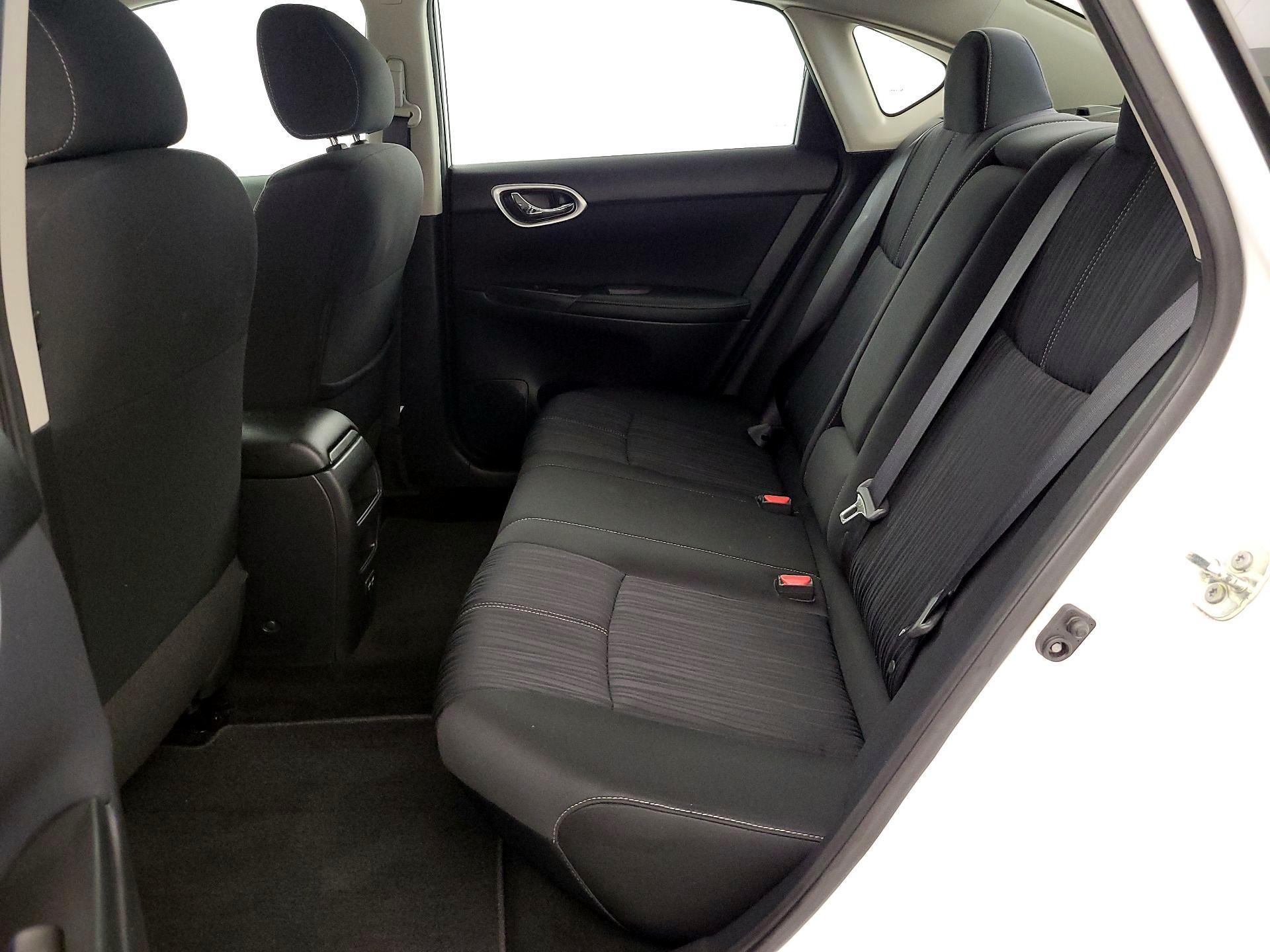 Thumbnail: 2017 Nissan Sentra - 20