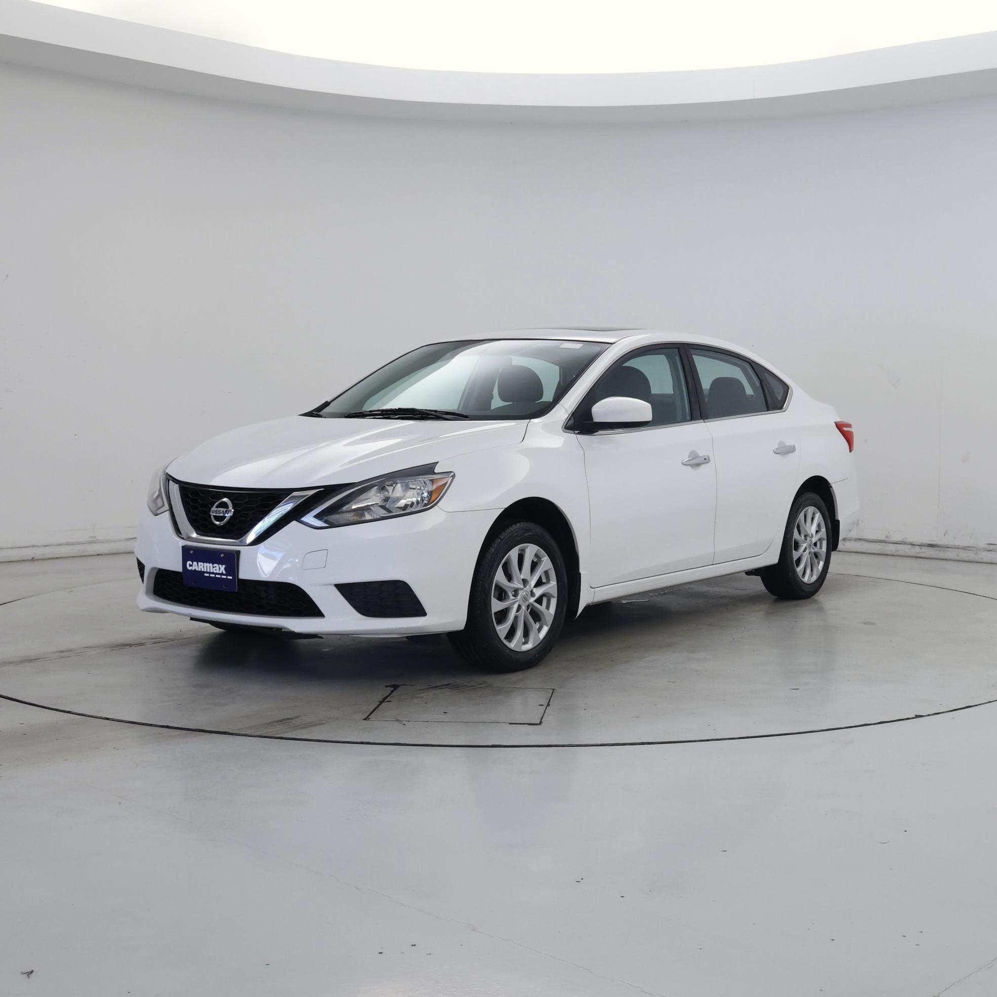 Thumbnail: 2017 Nissan Sentra - 4
