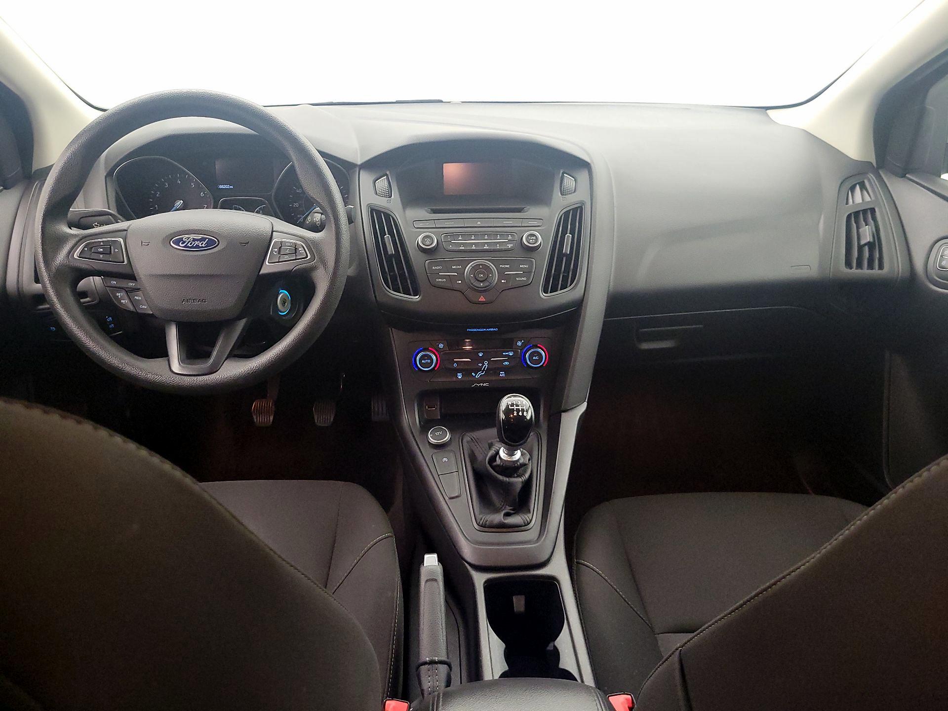 Thumbnail: 2017 Ford Focus - 9