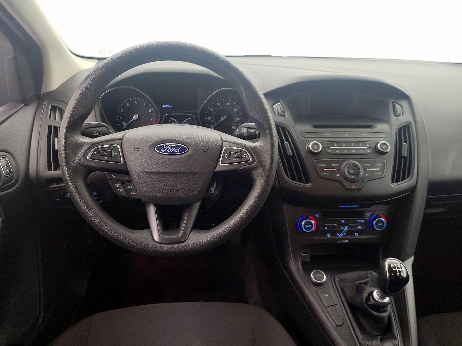 Thumbnail: 2017 Ford Focus - 10