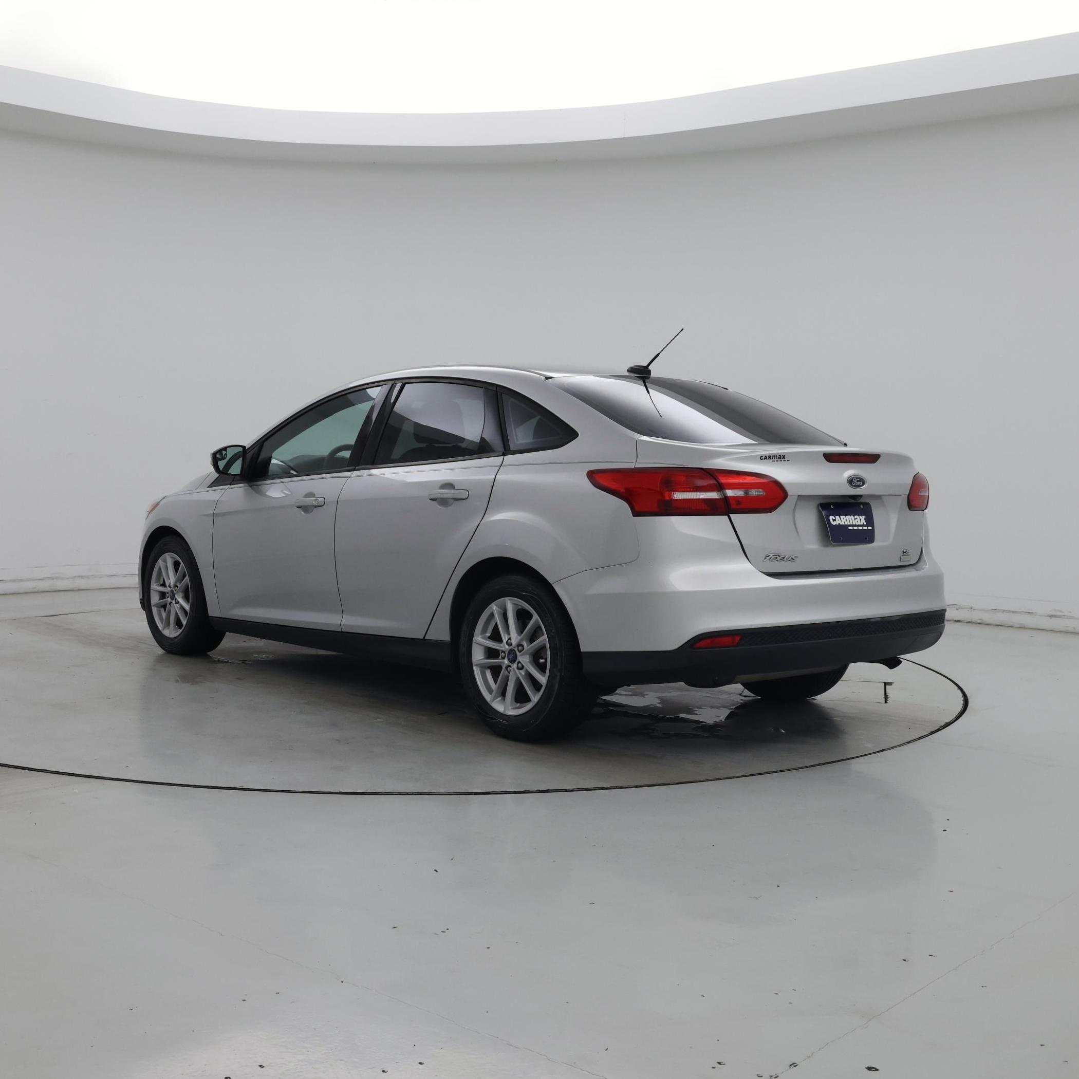Thumbnail: 2017 Ford Focus - 2