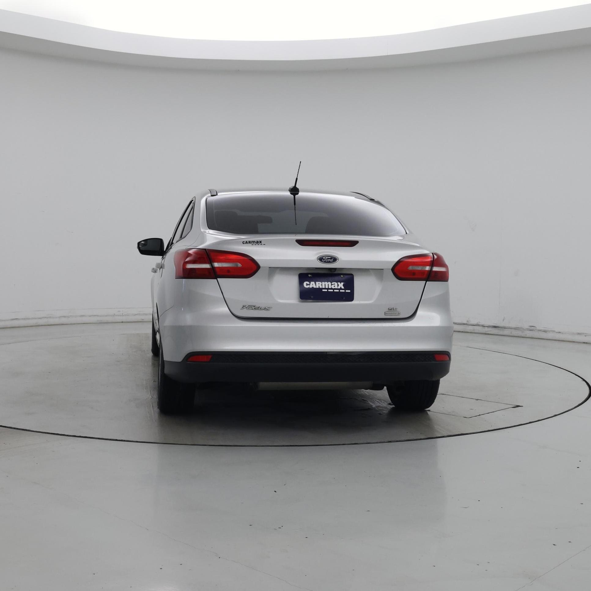 Thumbnail: 2017 Ford Focus - 6