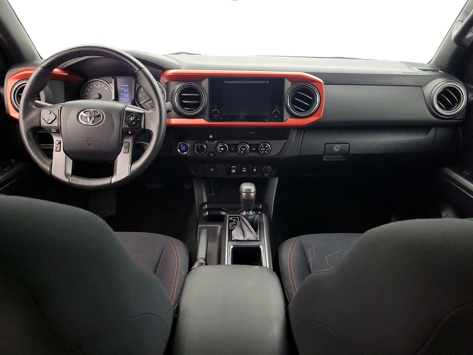 Thumbnail: 2019 Toyota Tacoma - 9