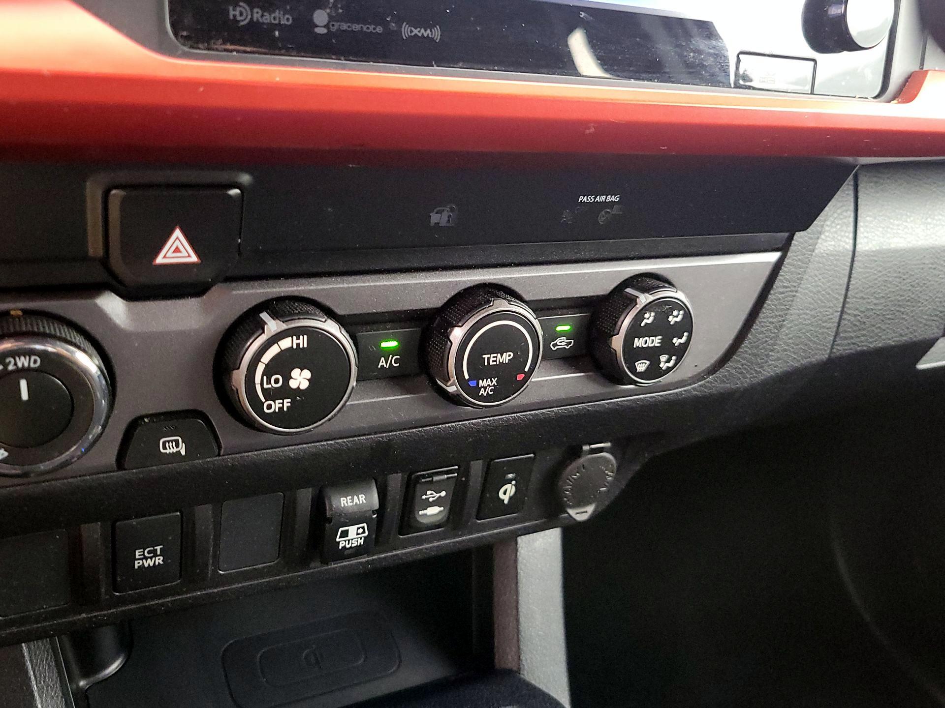Thumbnail: 2019 Toyota Tacoma - 16