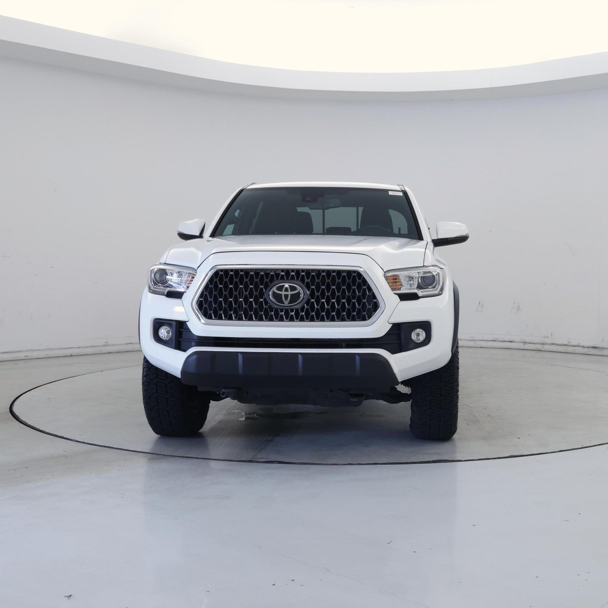 Thumbnail: 2019 Toyota Tacoma - 5
