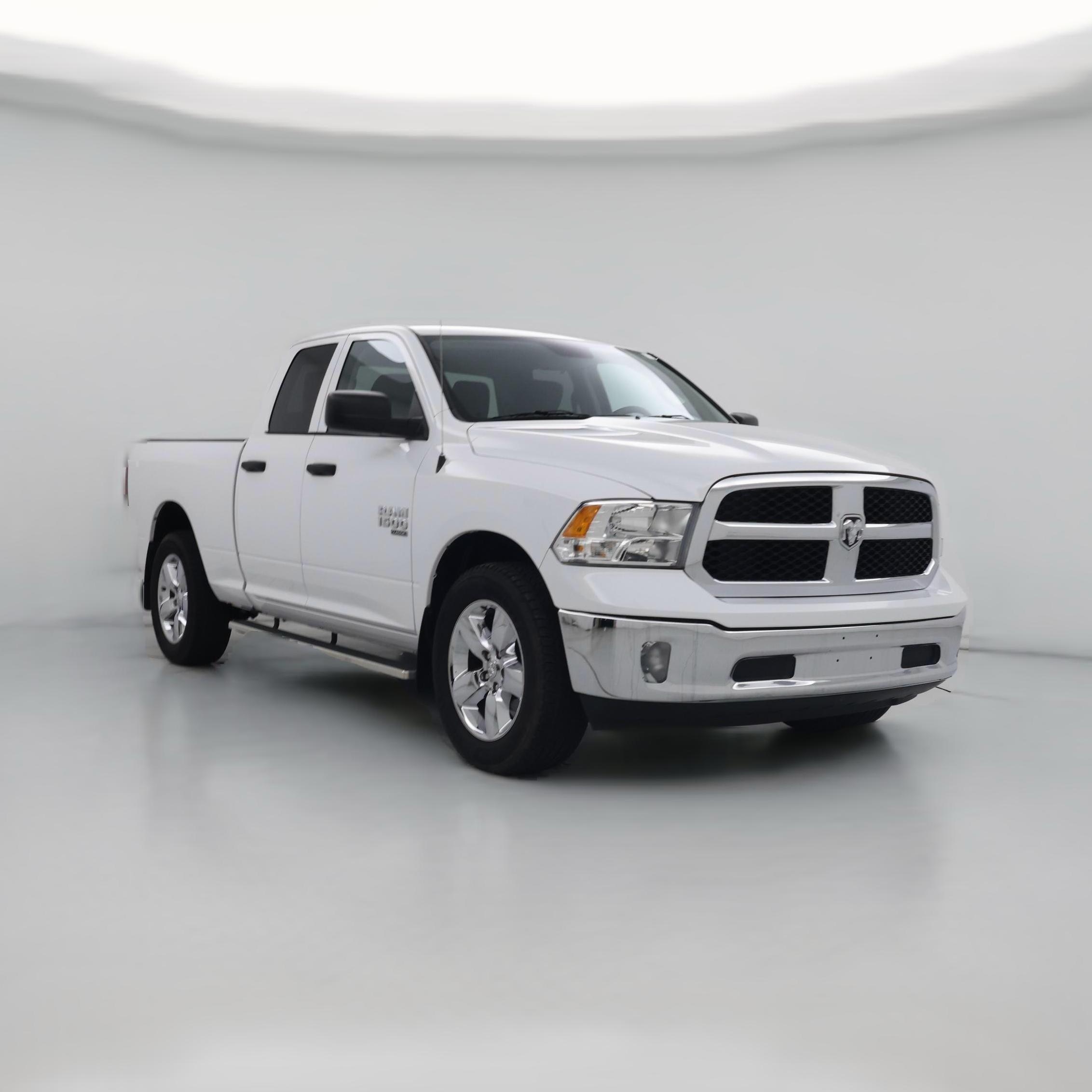 Thumbnail: 2019 RAM 1500 Classic - 1