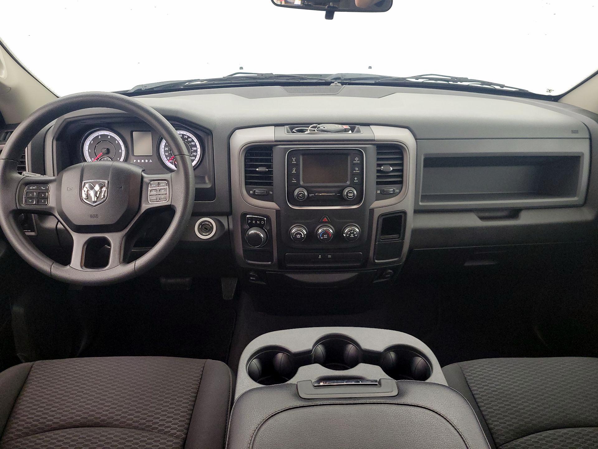 Thumbnail: 2019 RAM 1500 Classic - 9