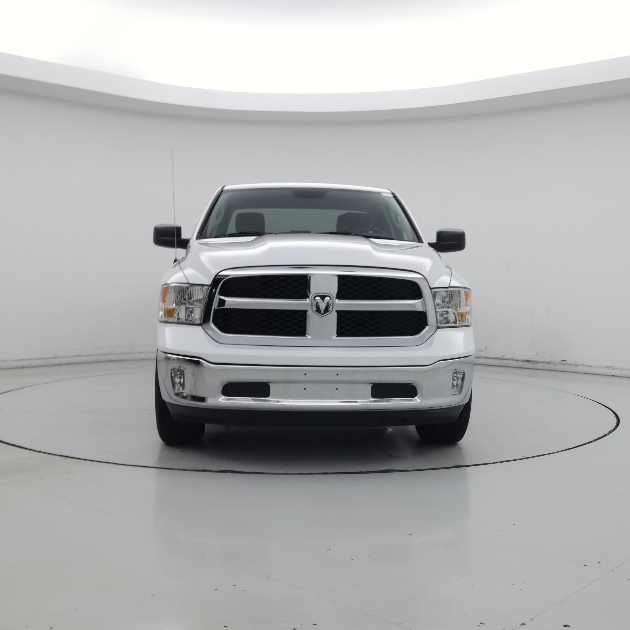 Thumbnail: 2019 RAM 1500 Classic - 5