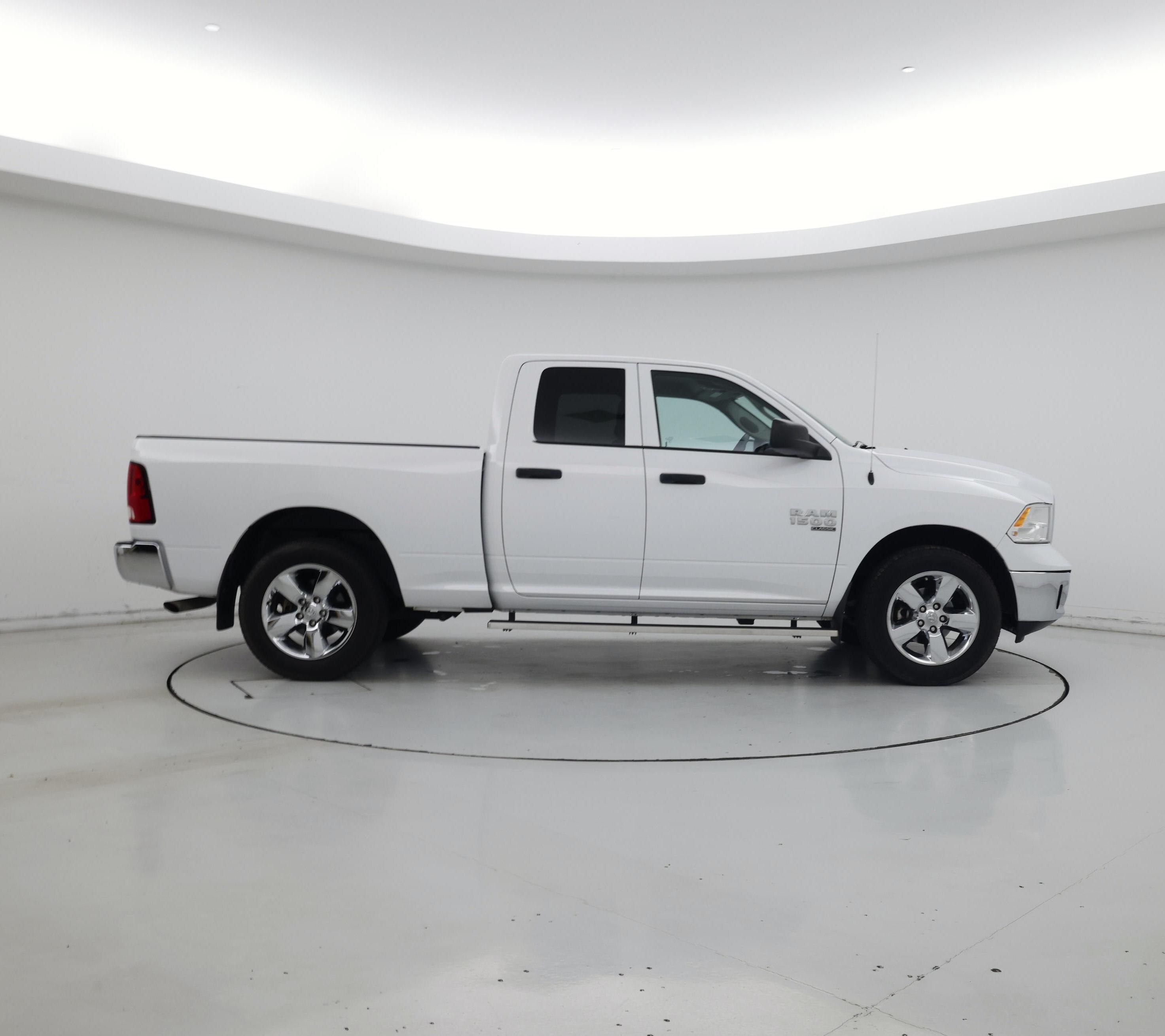 Thumbnail: 2019 RAM 1500 Classic - 7