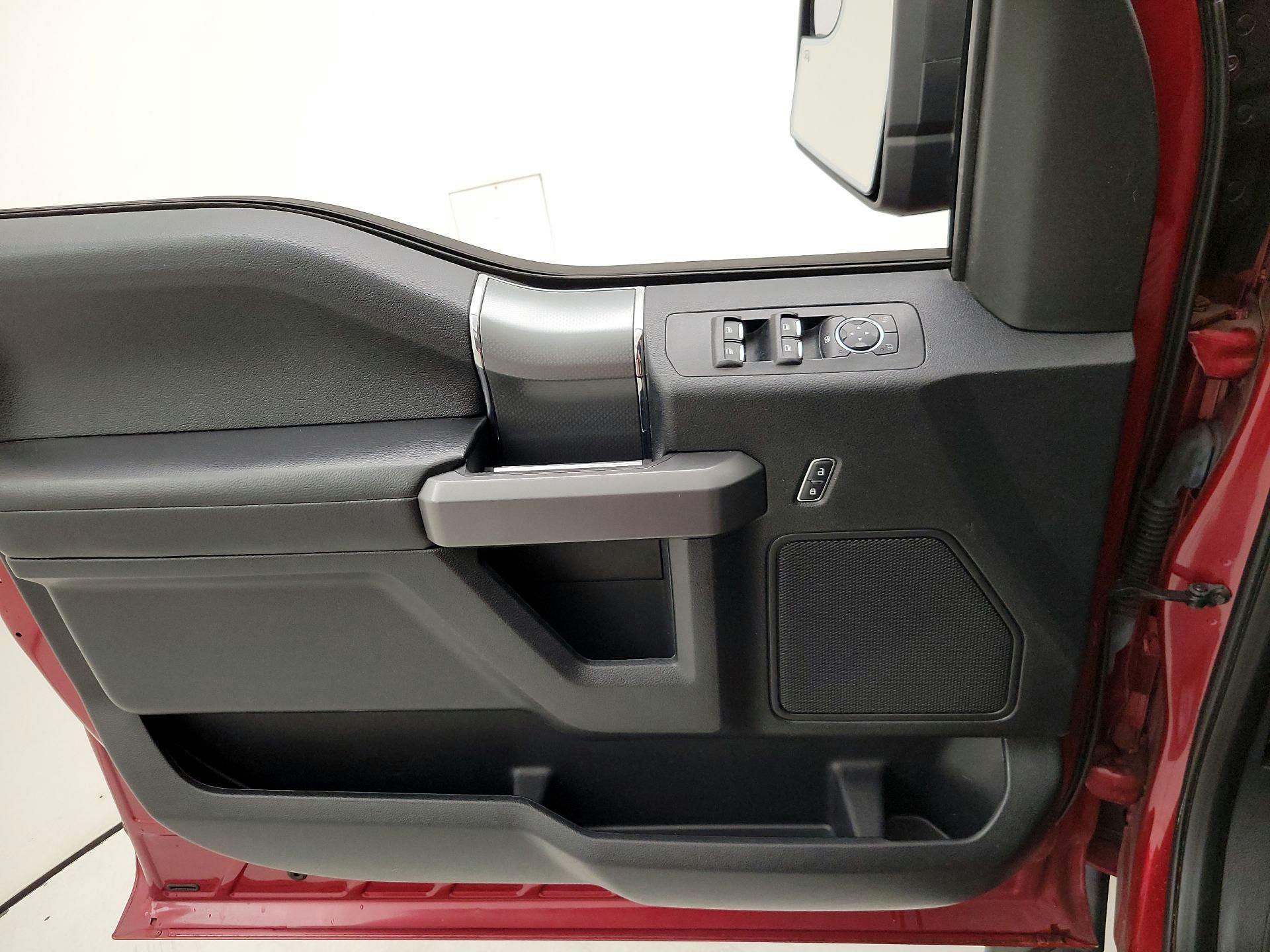 Thumbnail: 2017 Ford F-150 - 12