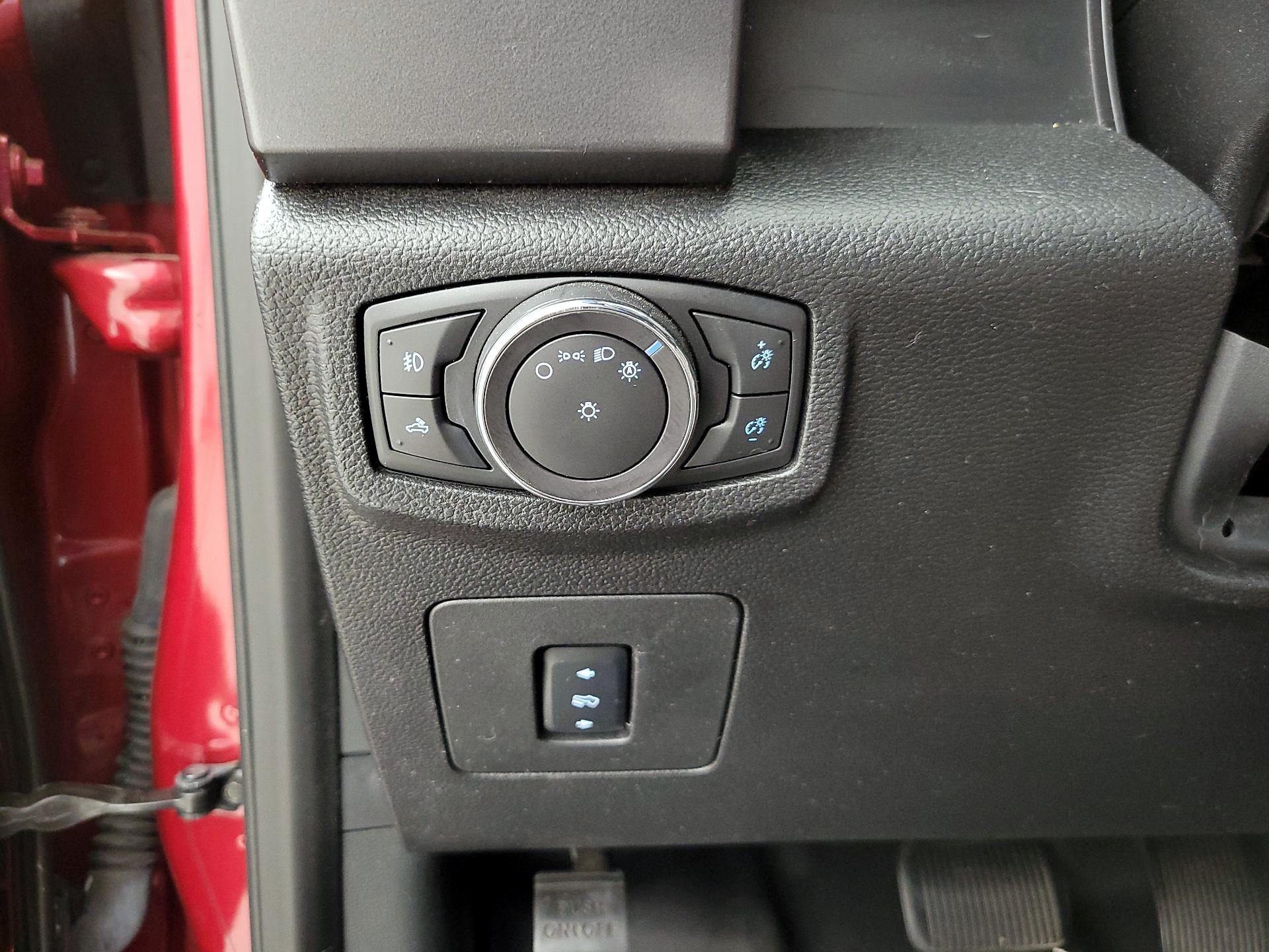 Thumbnail: 2017 Ford F-150 - 13