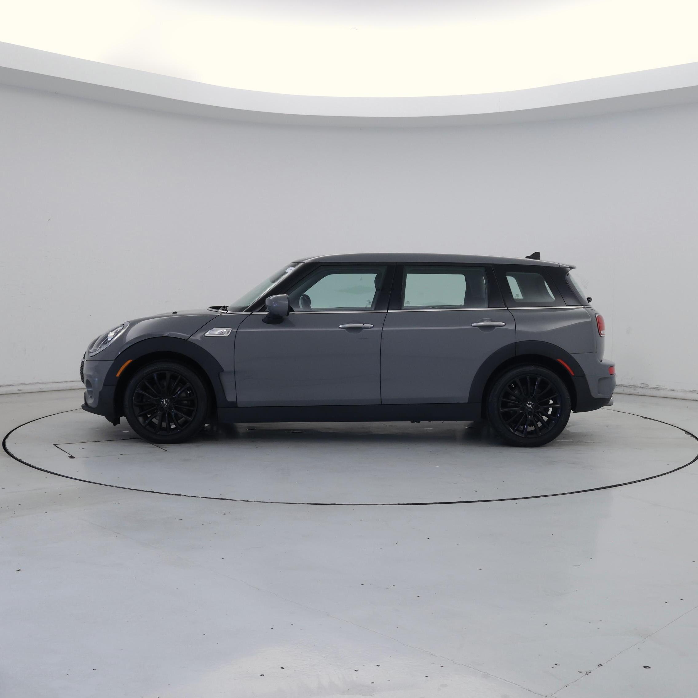 Thumbnail: 2020 MINI Cooper Clubman - 3