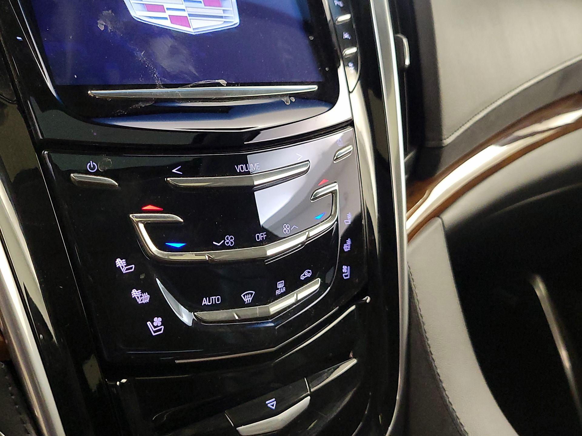 Thumbnail: 2019 Cadillac Escalade - 17