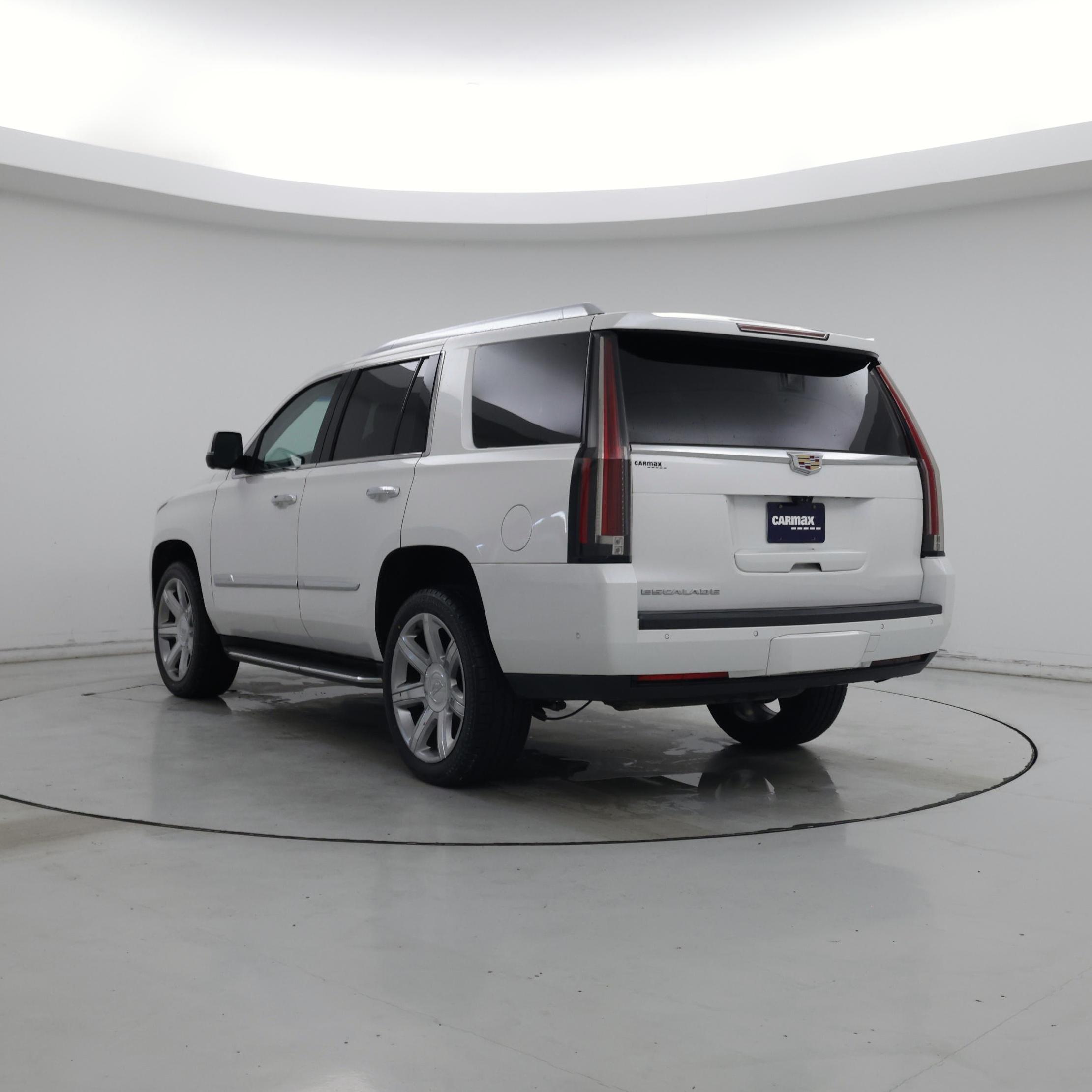 Thumbnail: 2019 Cadillac Escalade - 2