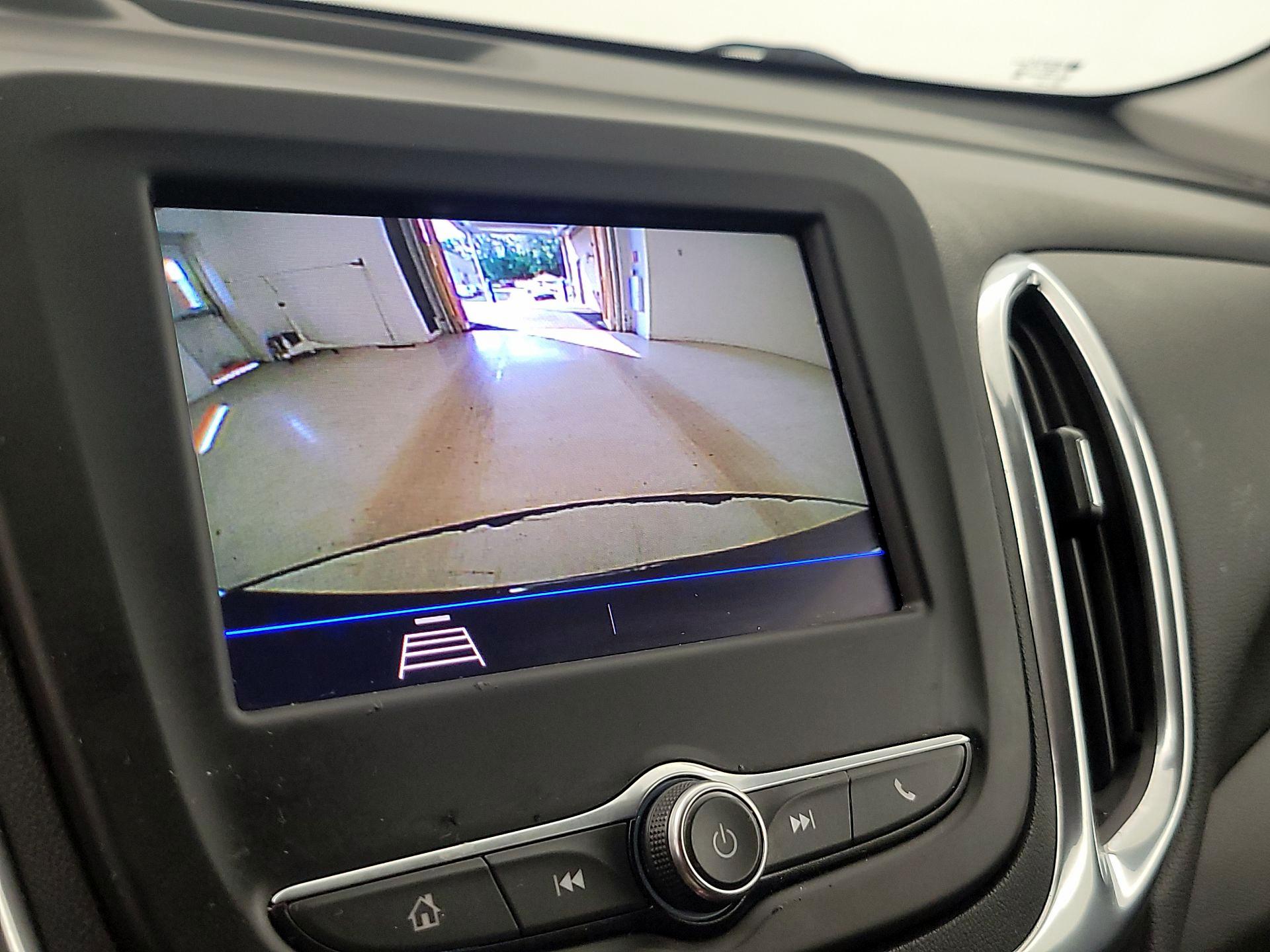 Thumbnail: 2020 Chevrolet Equinox - 14