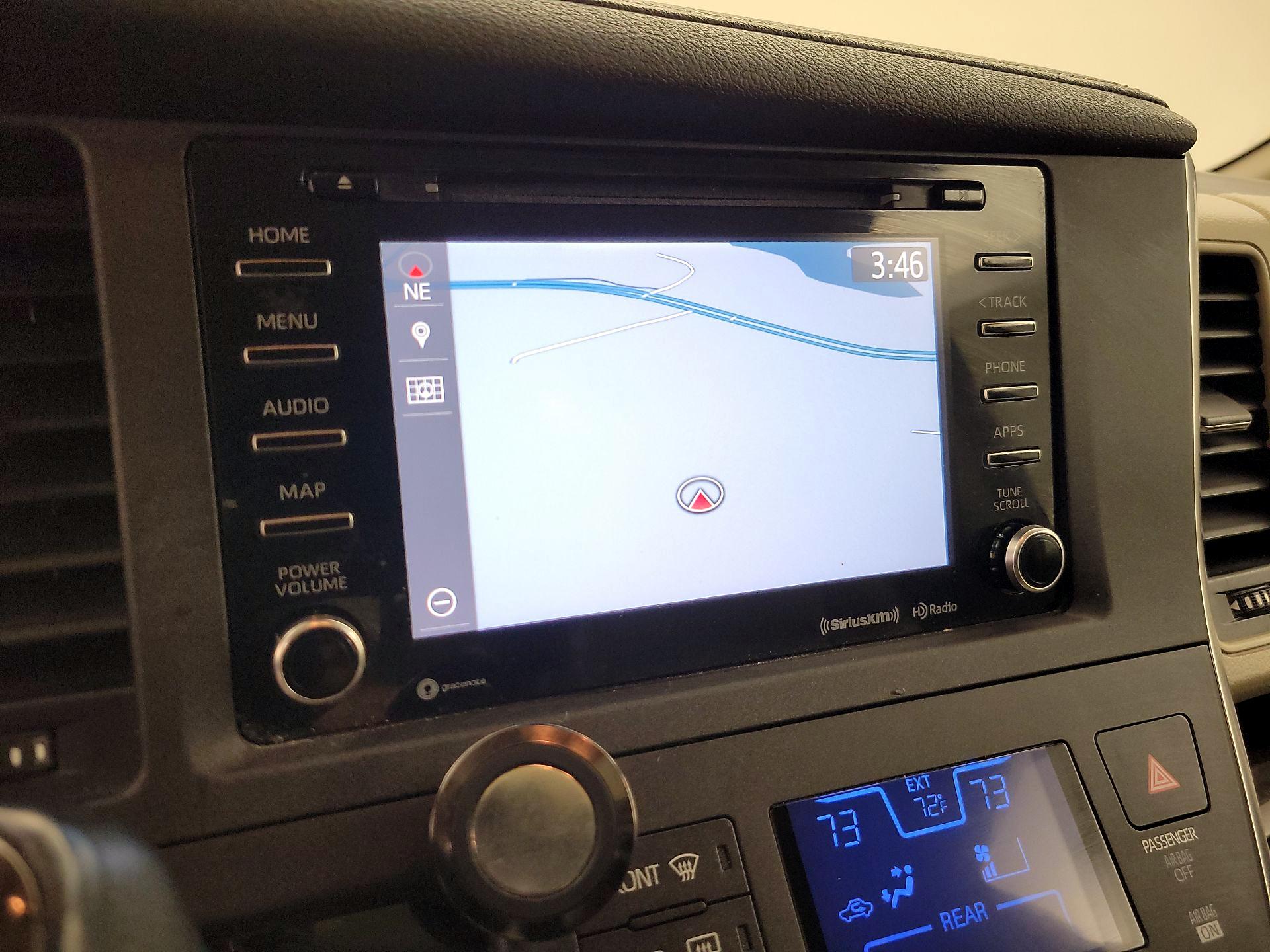 Thumbnail: 2019 Toyota Sienna - 14