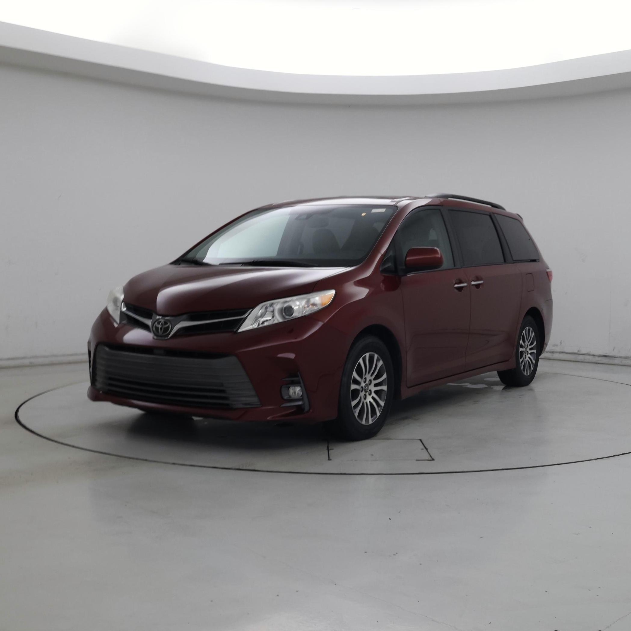 Thumbnail: 2019 Toyota Sienna - 4