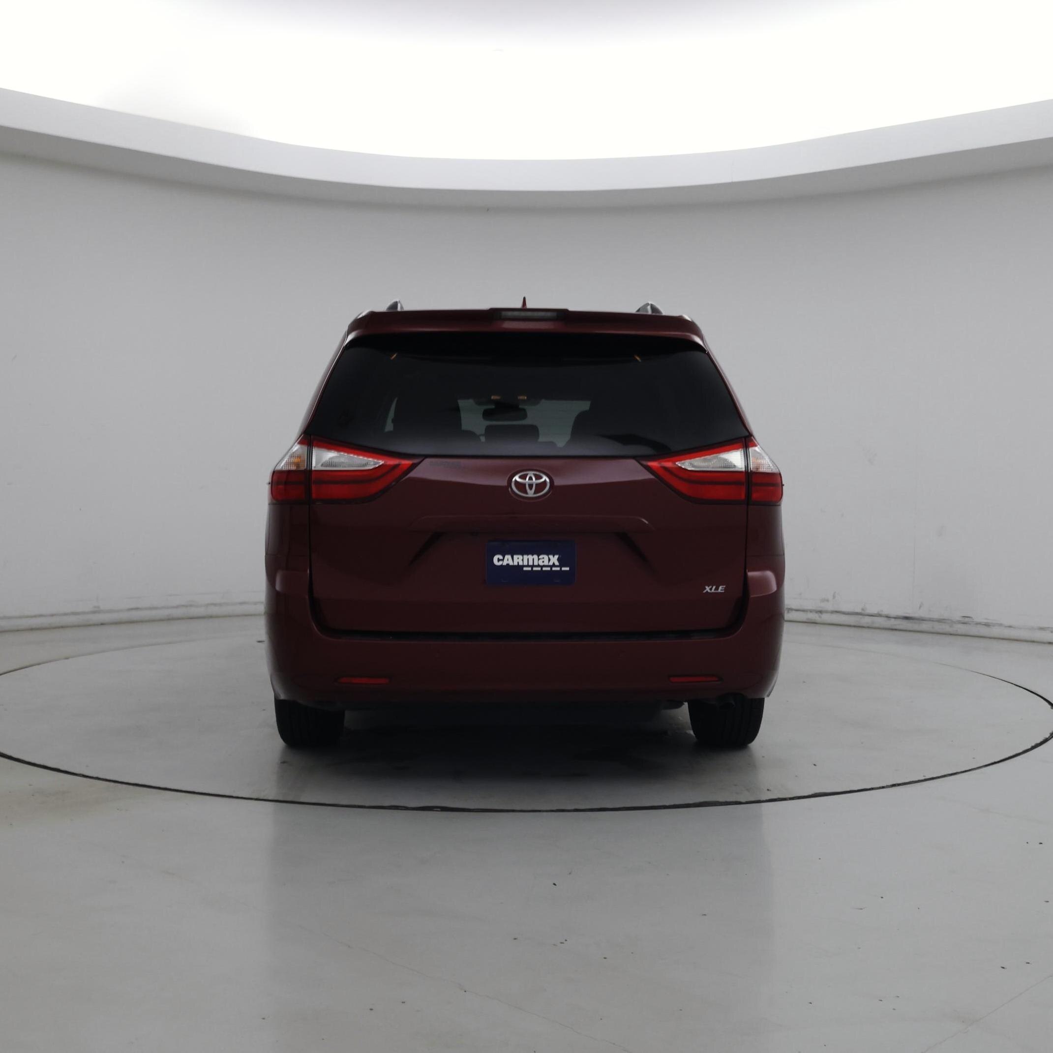 Thumbnail: 2019 Toyota Sienna - 6