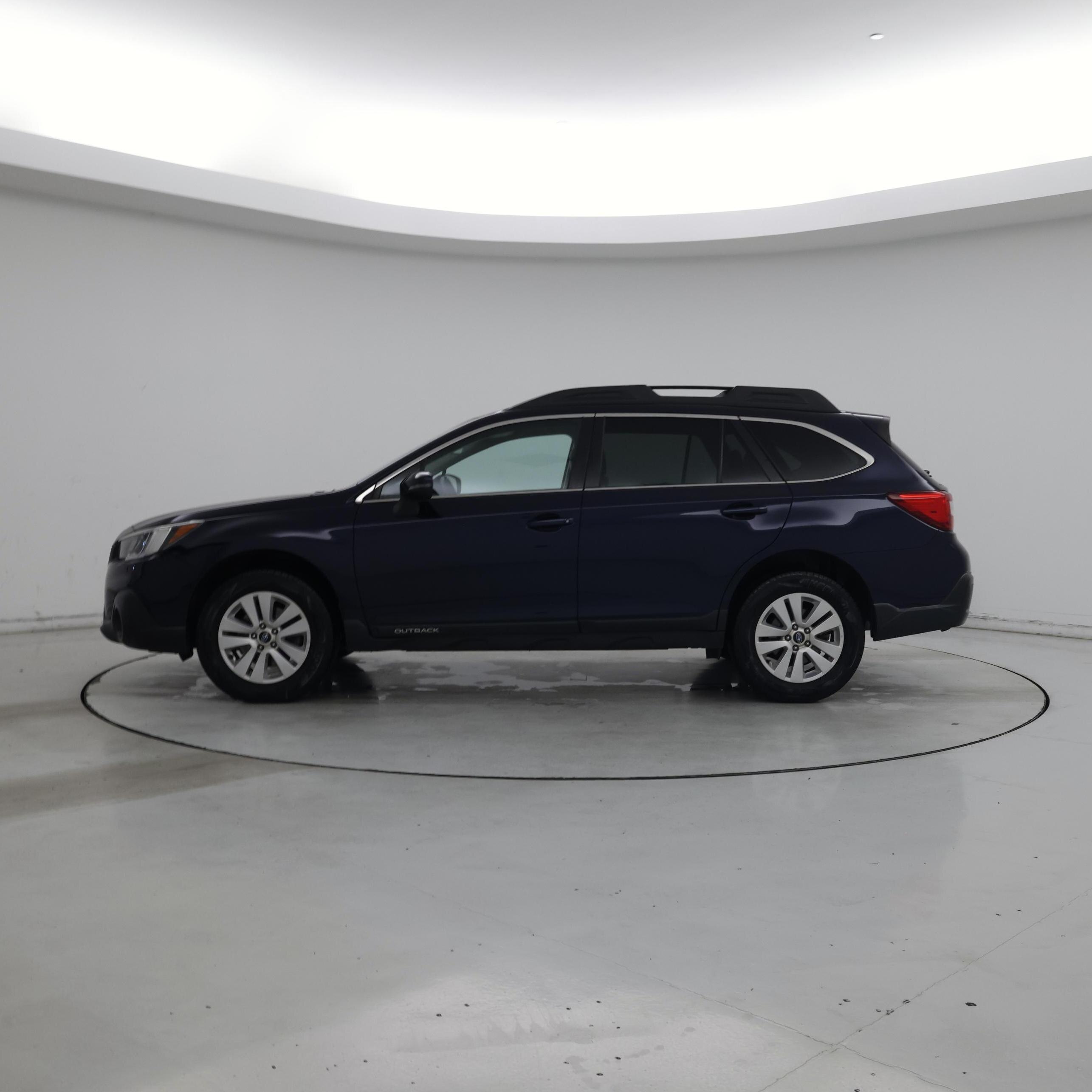 Thumbnail: 2018 Subaru Outback - 3