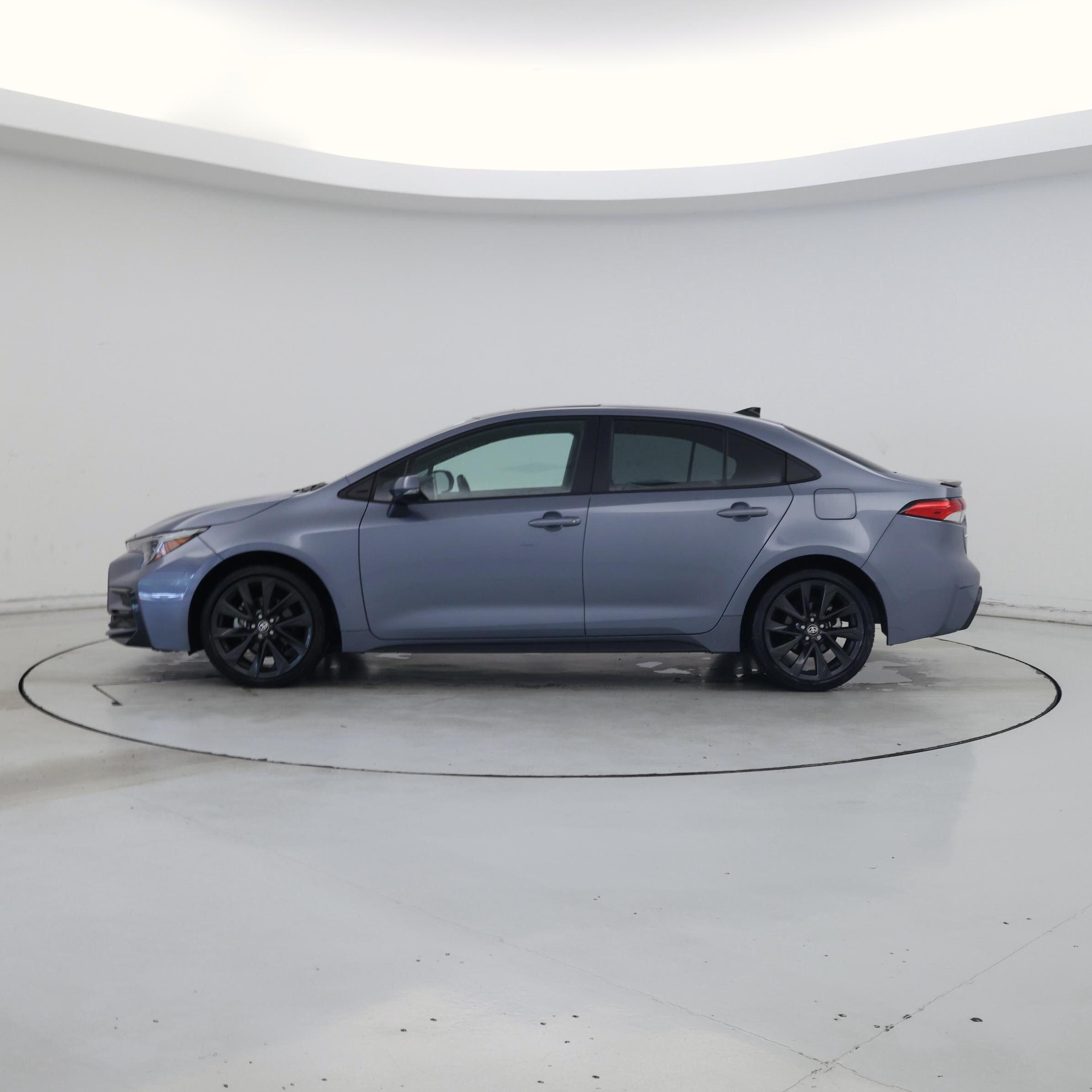 Thumbnail: 2023 Toyota Corolla - 3