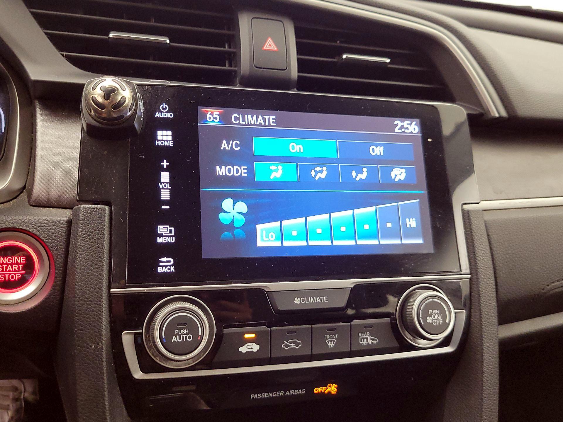 Thumbnail: 2016 Honda Civic - 16