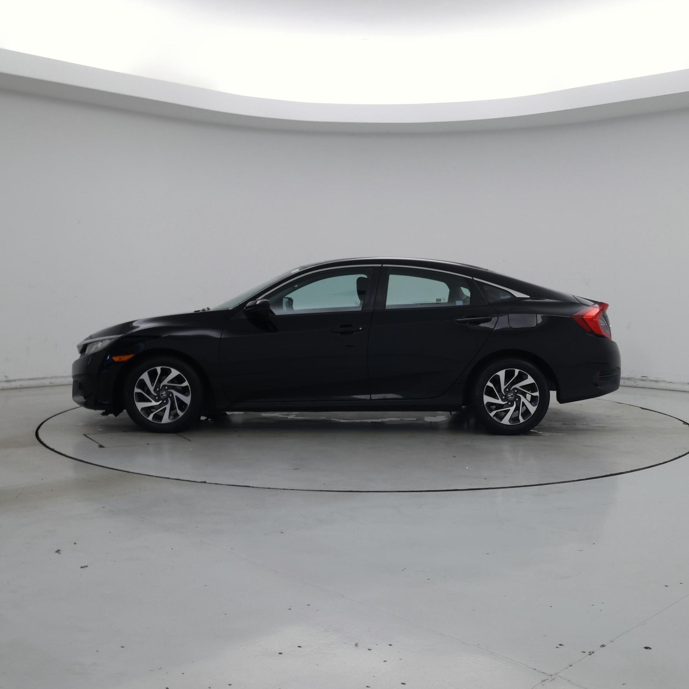 Thumbnail: 2016 Honda Civic - 3