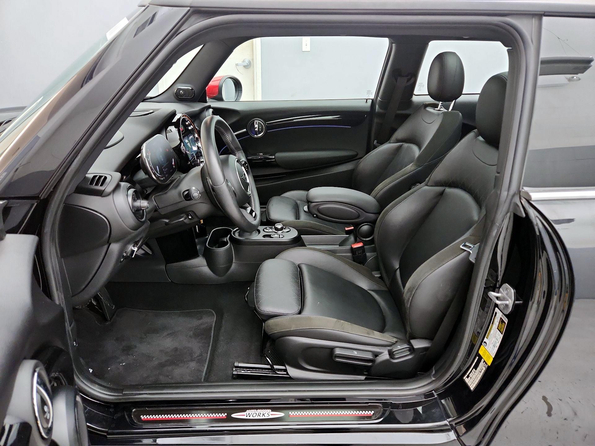 Thumbnail: 2023 MINI Cooper Hardtop - 11