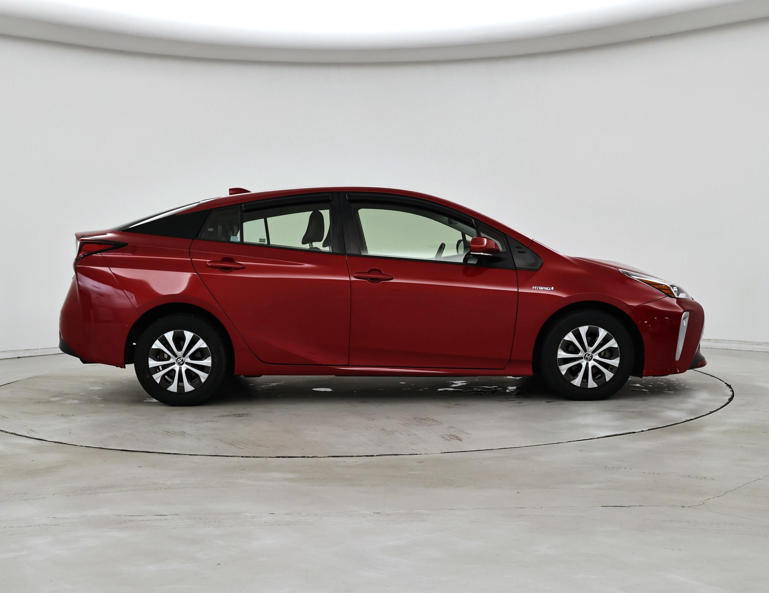 Thumbnail: 2022 Toyota Prius - 7