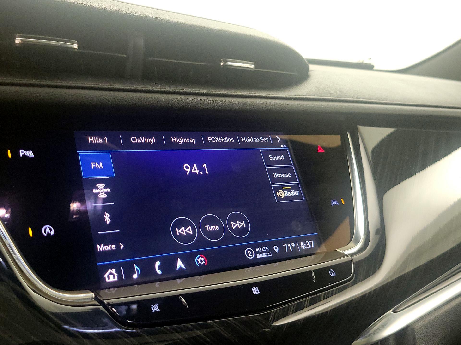 Thumbnail: 2021 Cadillac XT6 - 16