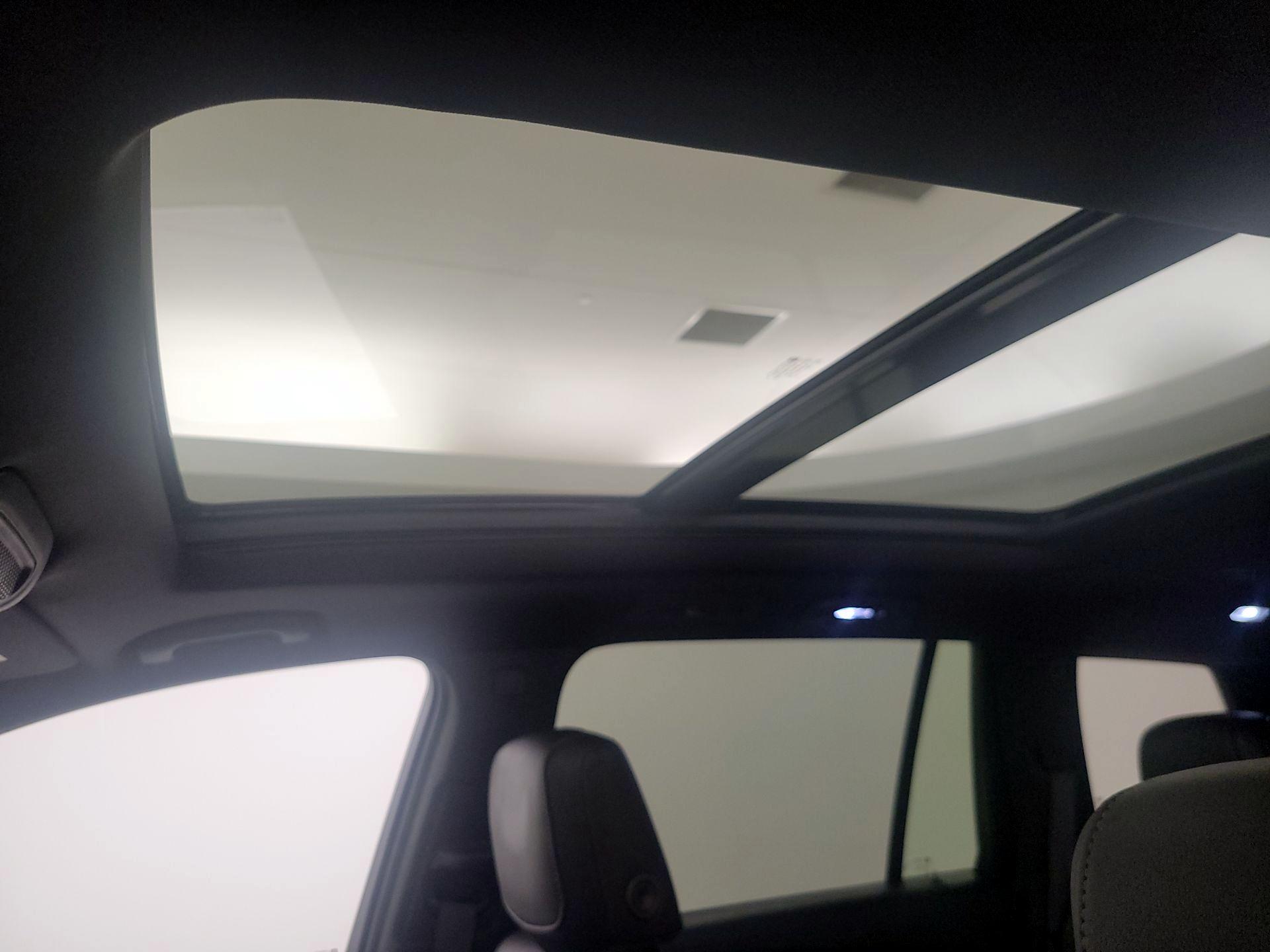 Thumbnail: 2021 Cadillac XT6 - 20