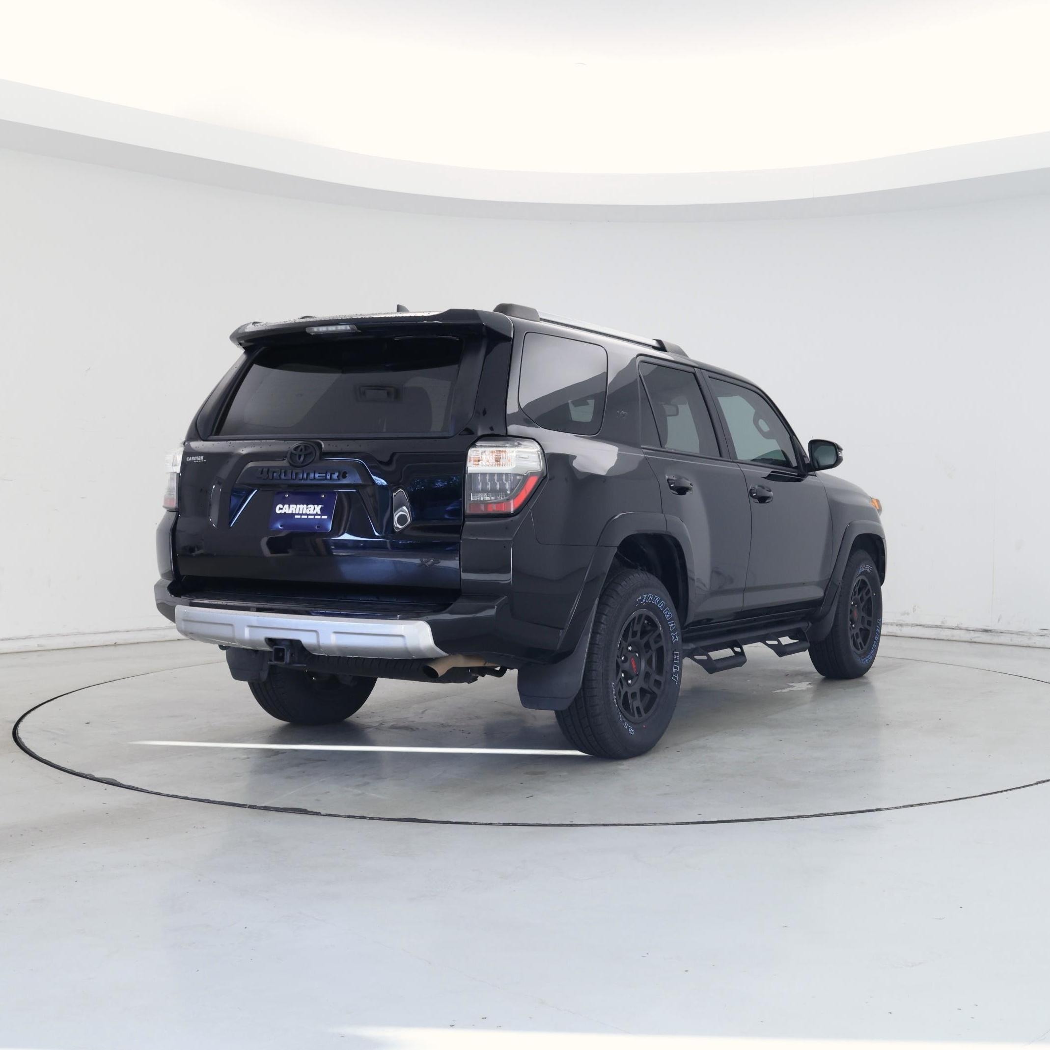 Thumbnail: 2018 Toyota 4Runner - 8