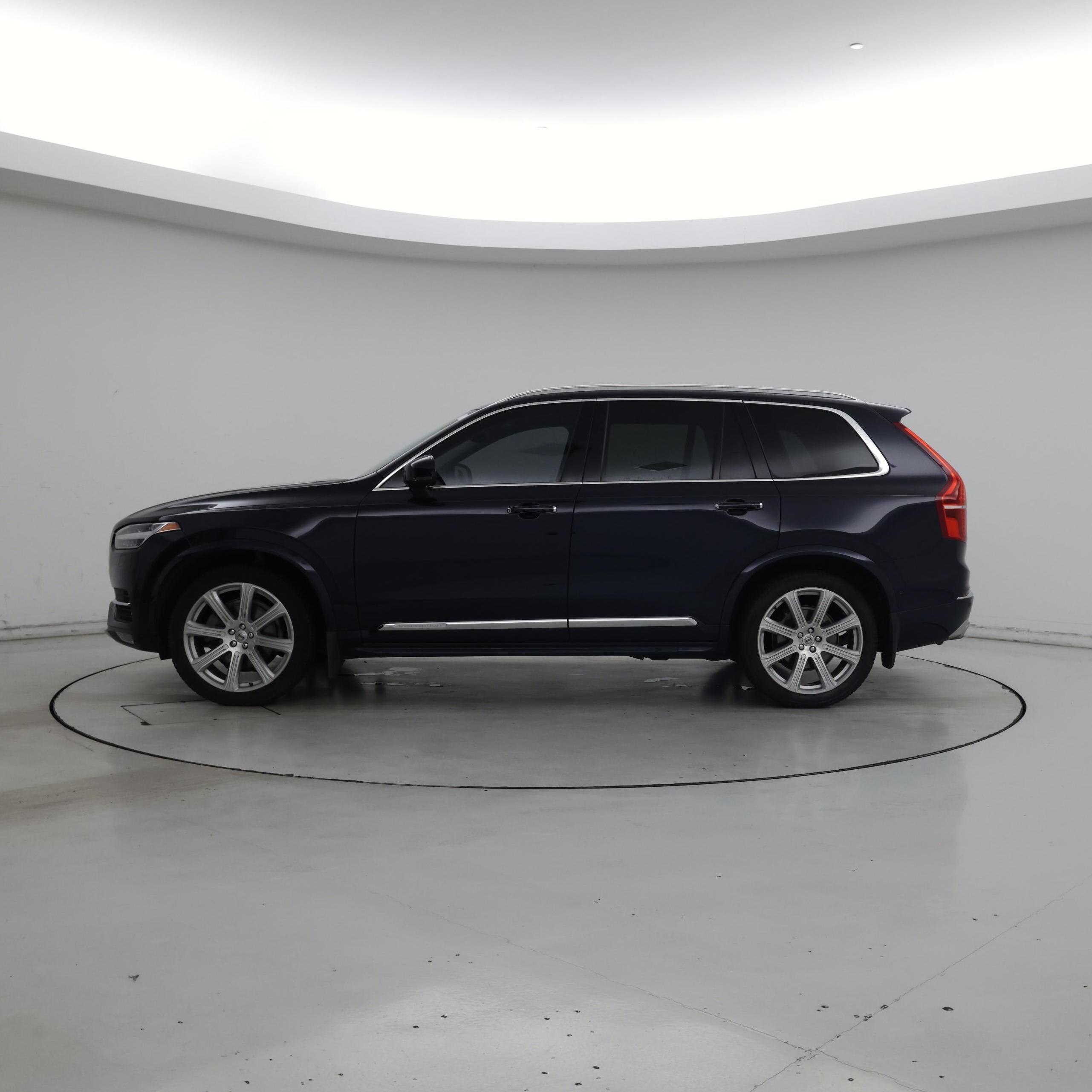 Thumbnail: 2019 Volvo XC90 - 3