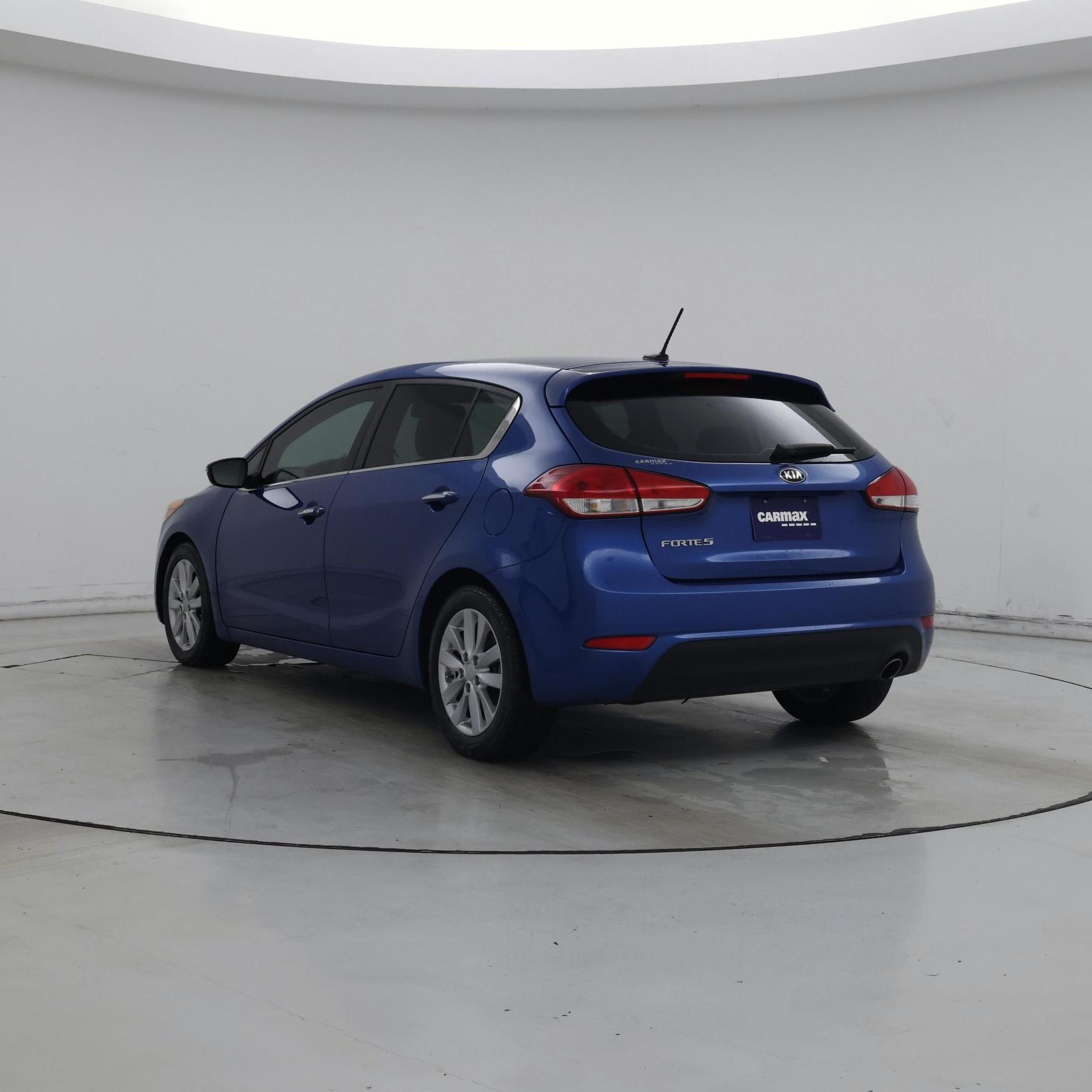 Thumbnail: 2015 Kia Forte - 2