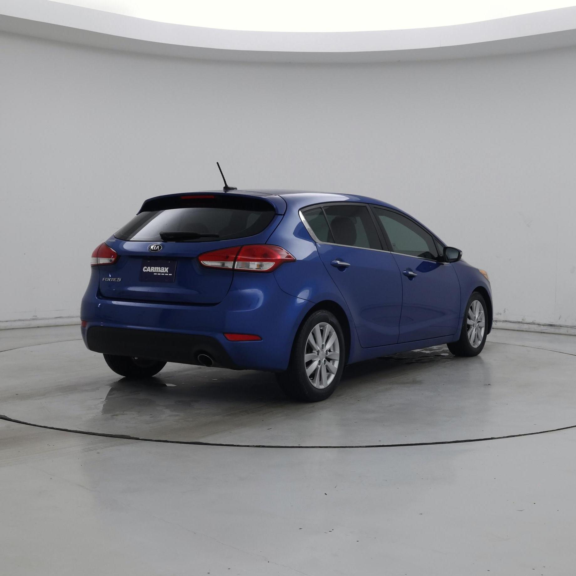 Thumbnail: 2015 Kia Forte - 8
