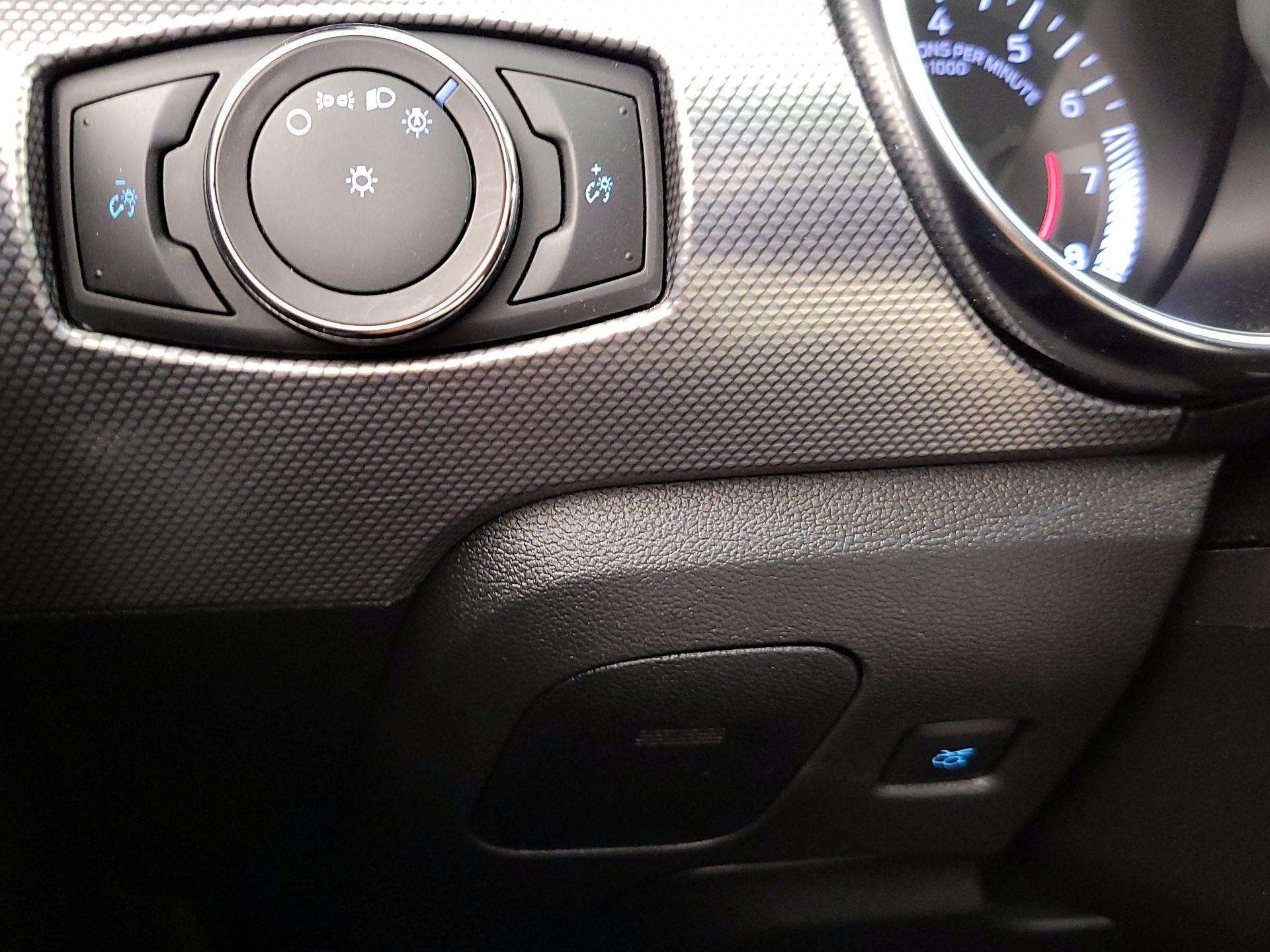 Thumbnail: 2019 Ford Mustang - 13
