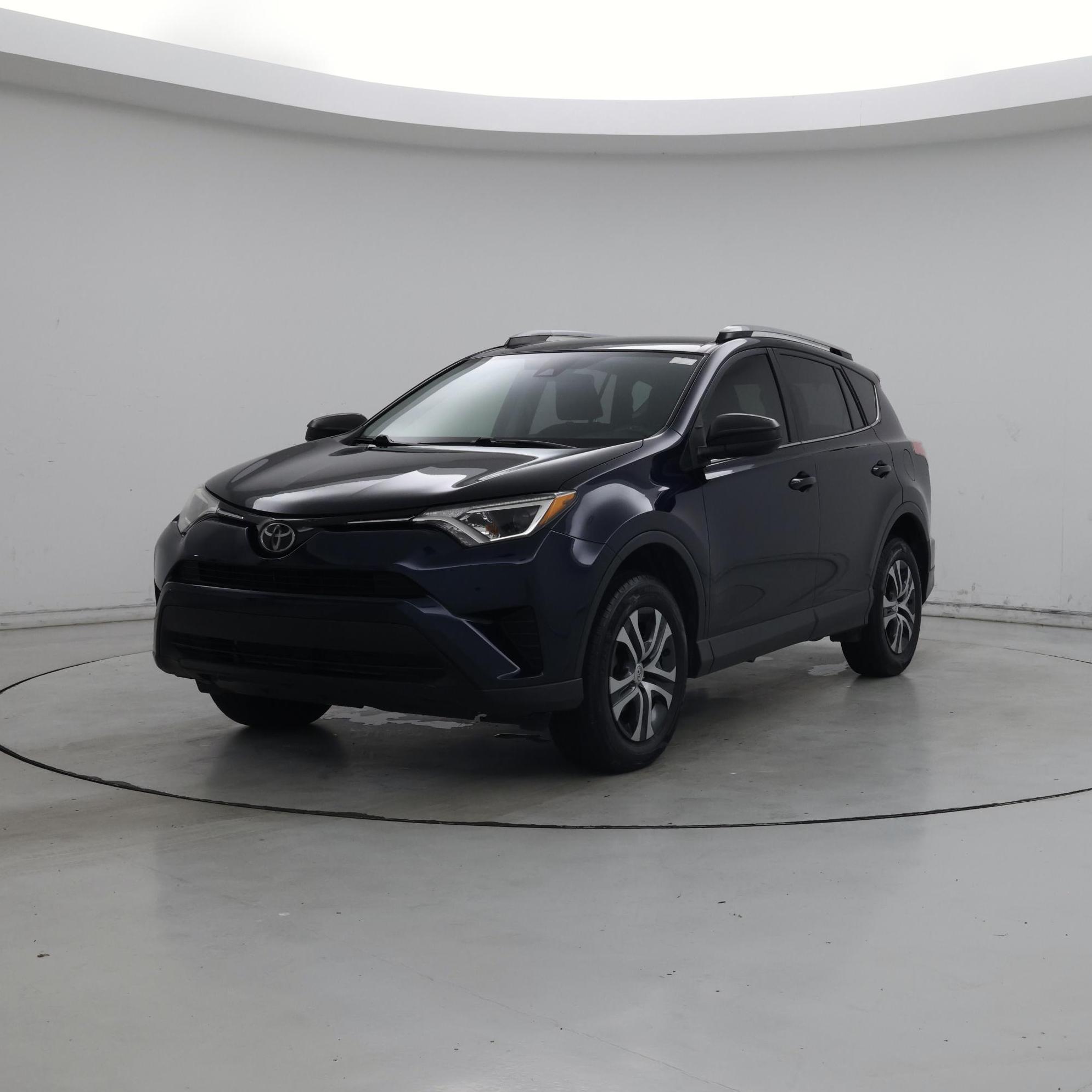 Thumbnail: 2018 Toyota RAV4 - 4