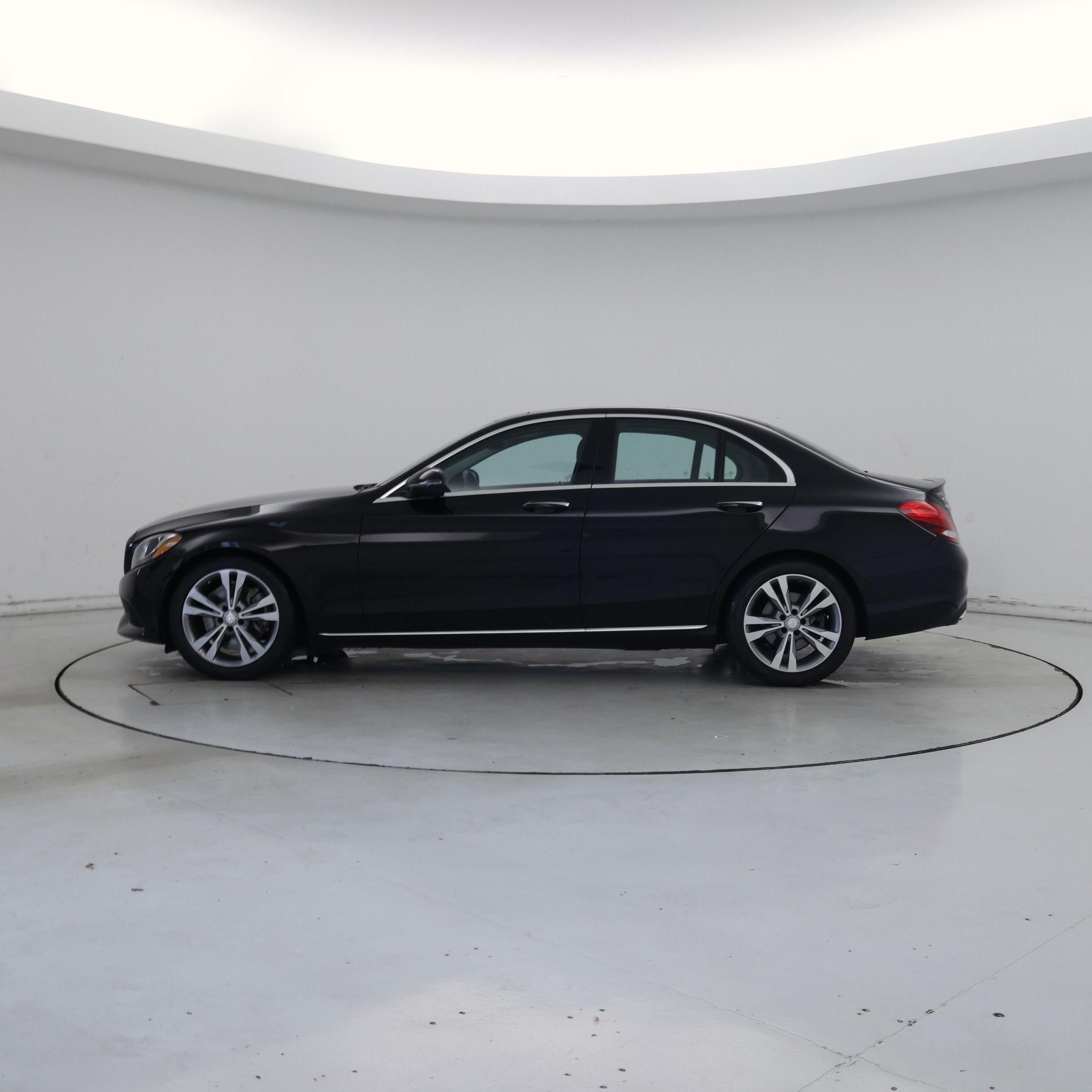Thumbnail: 2017 Mercedes-Benz C-Class - 3