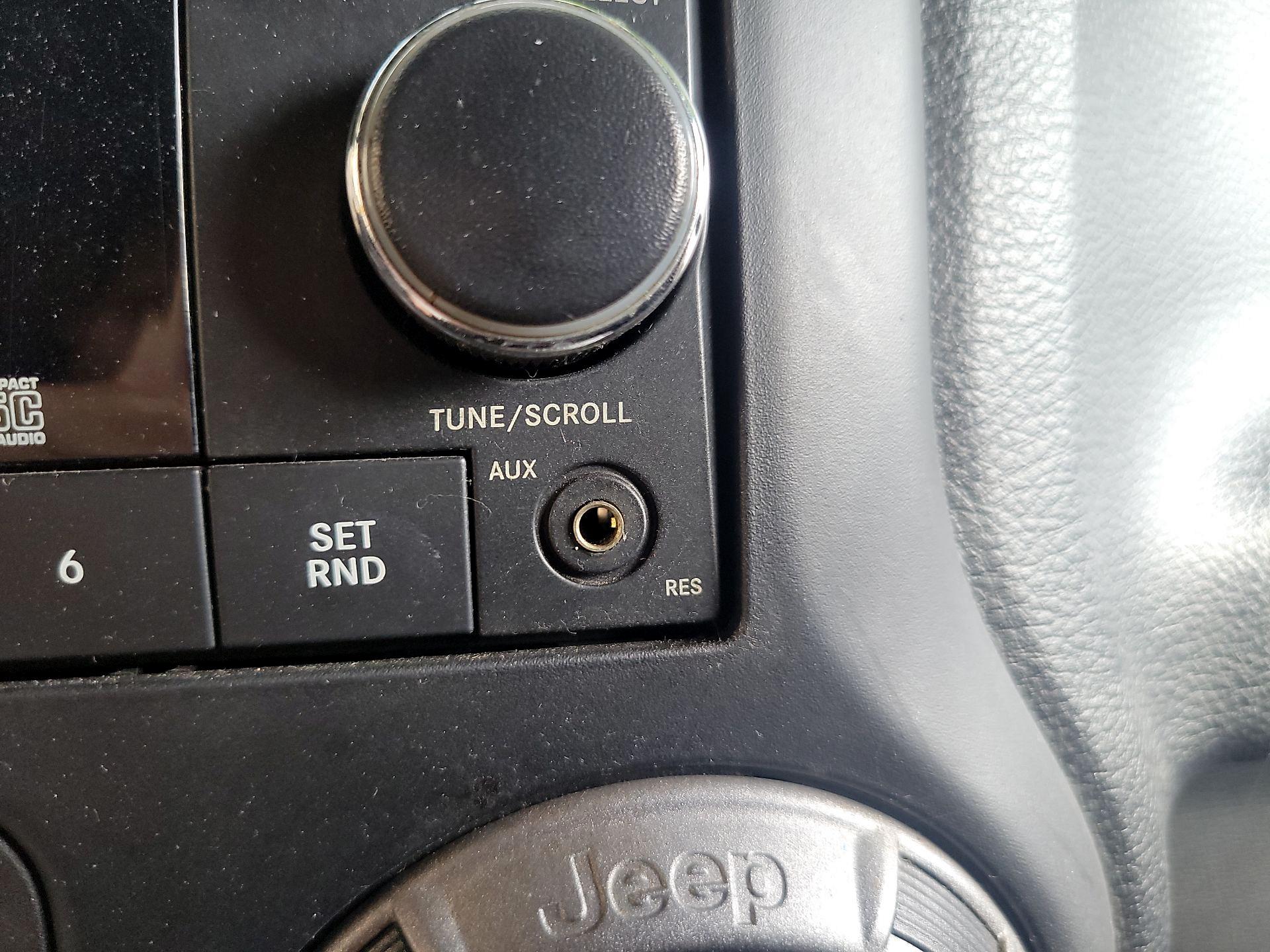 Thumbnail: 2013 Jeep Wrangler - 14