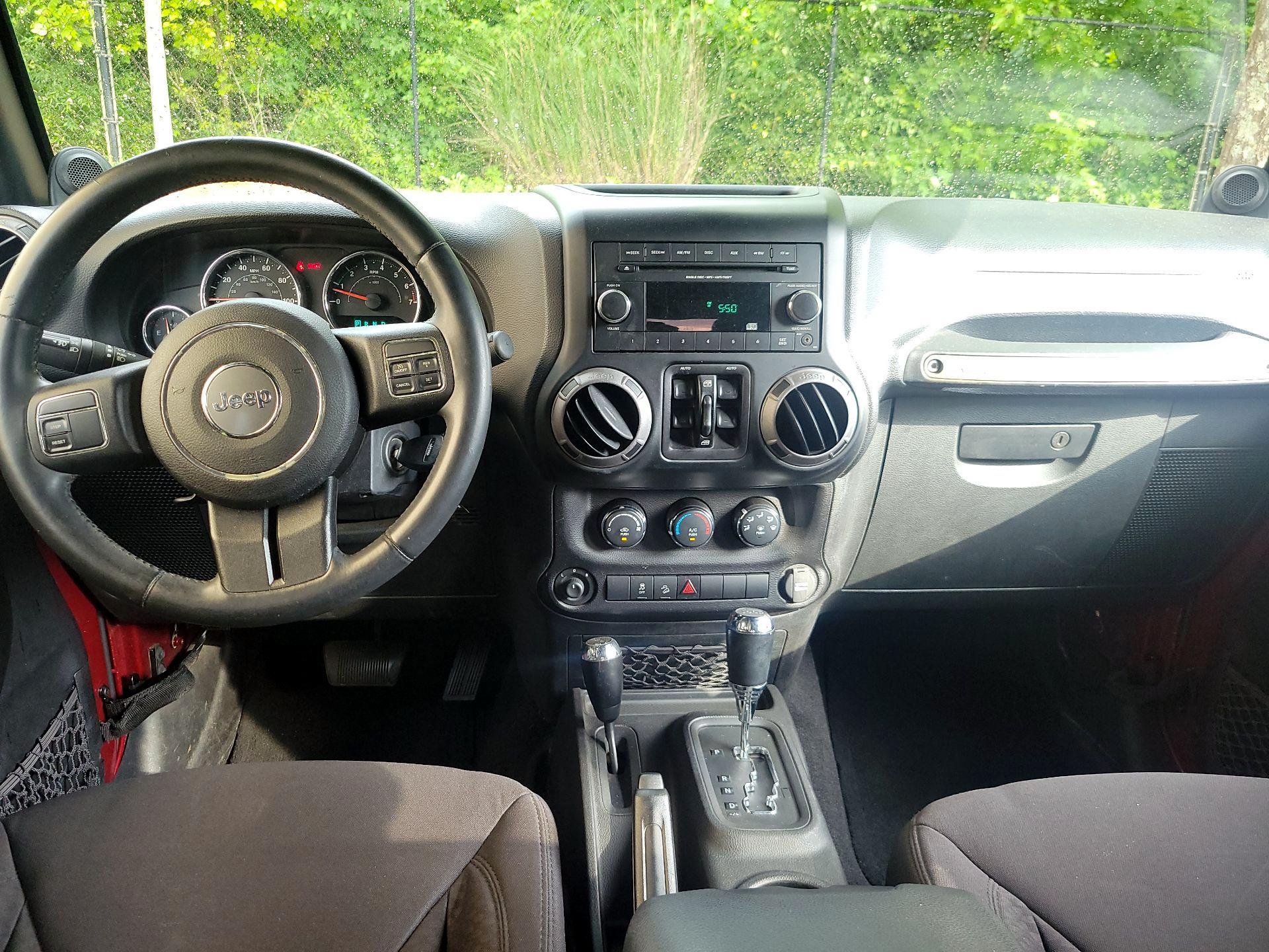 Thumbnail: 2013 Jeep Wrangler - 8