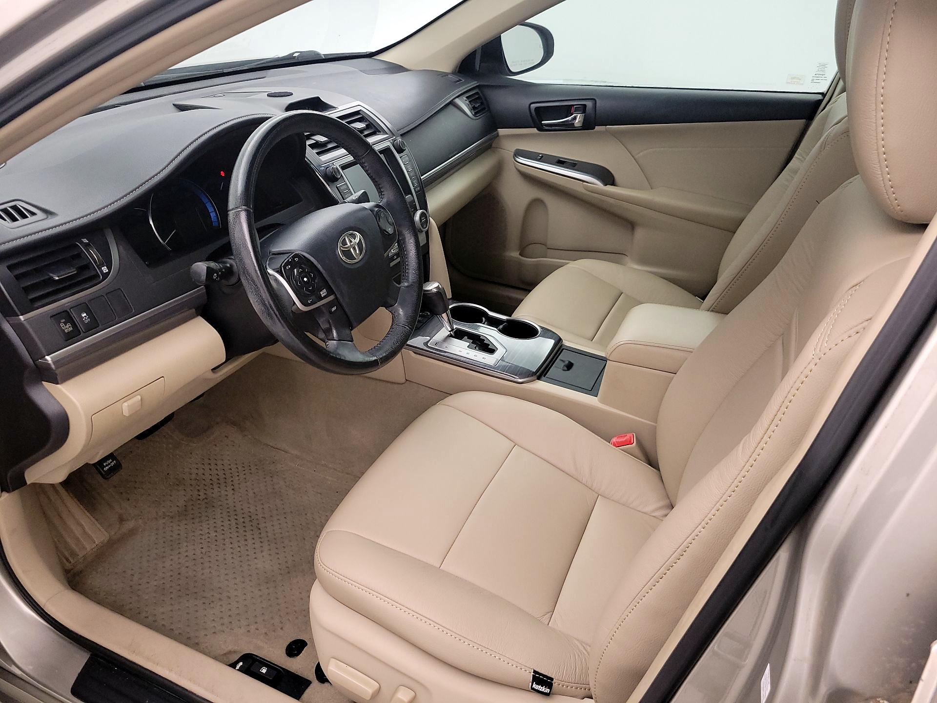 Thumbnail: 2013 Toyota Camry - 11