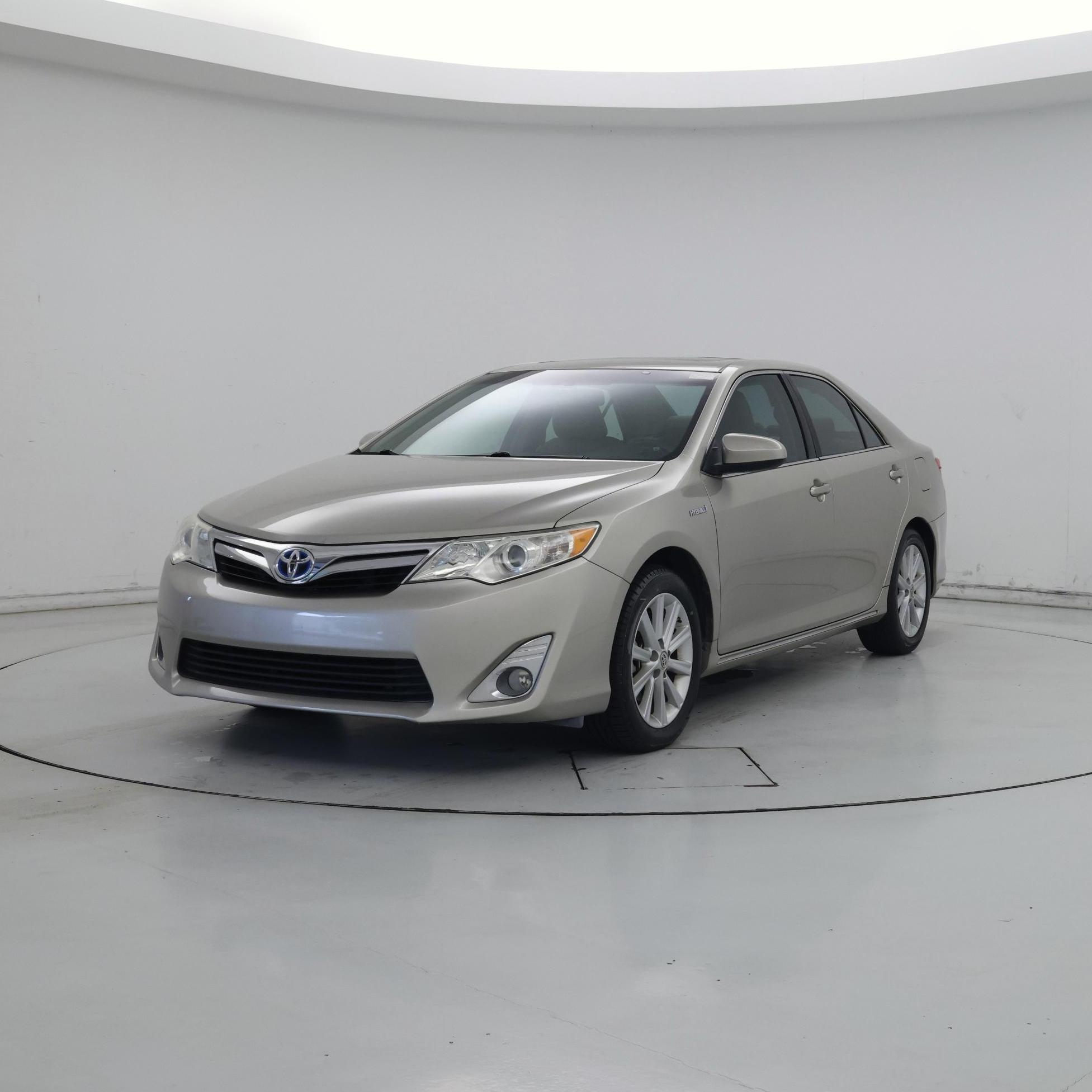 Thumbnail: 2013 Toyota Camry - 4