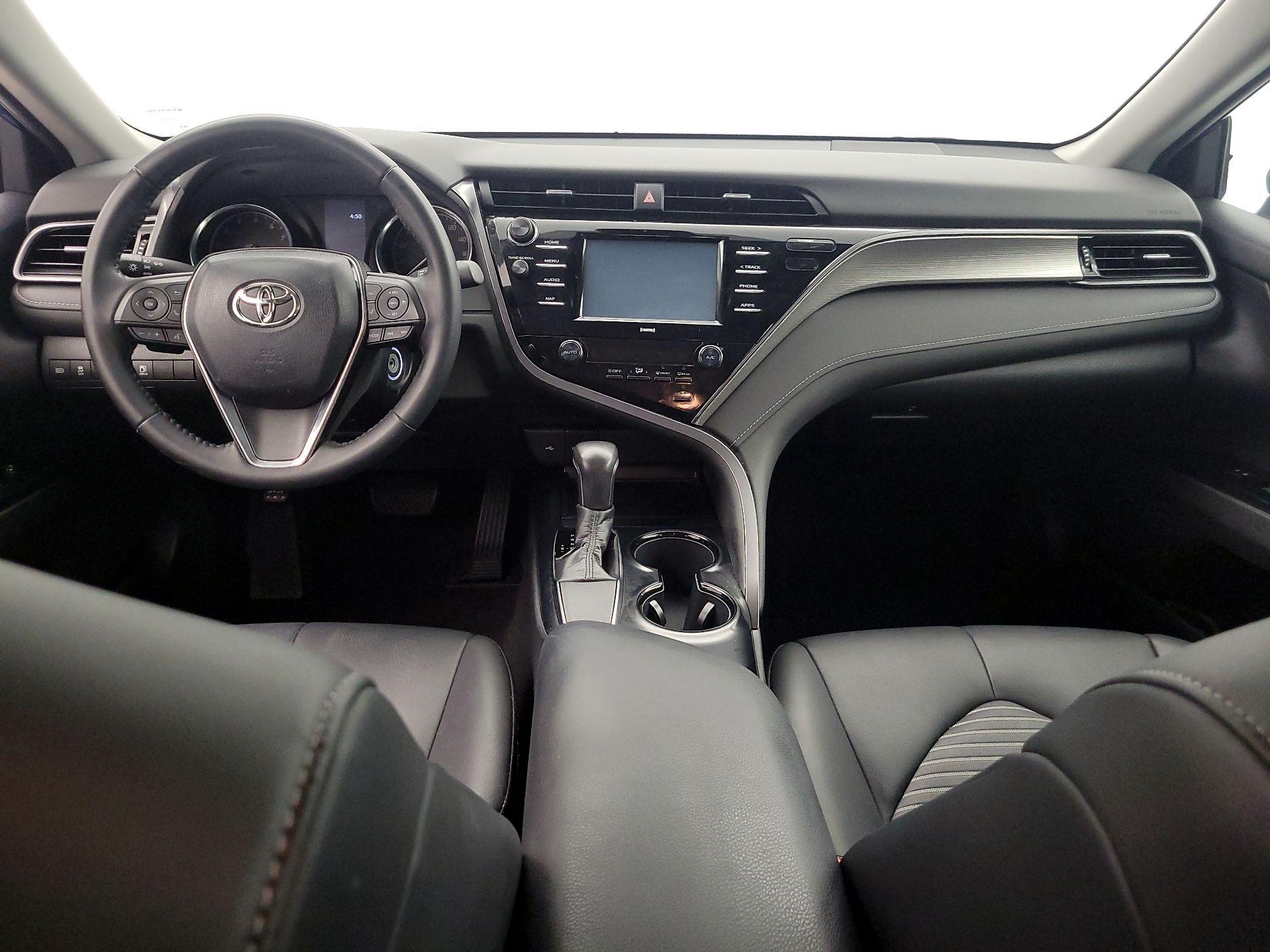 Thumbnail: 2020 Toyota Camry - 9